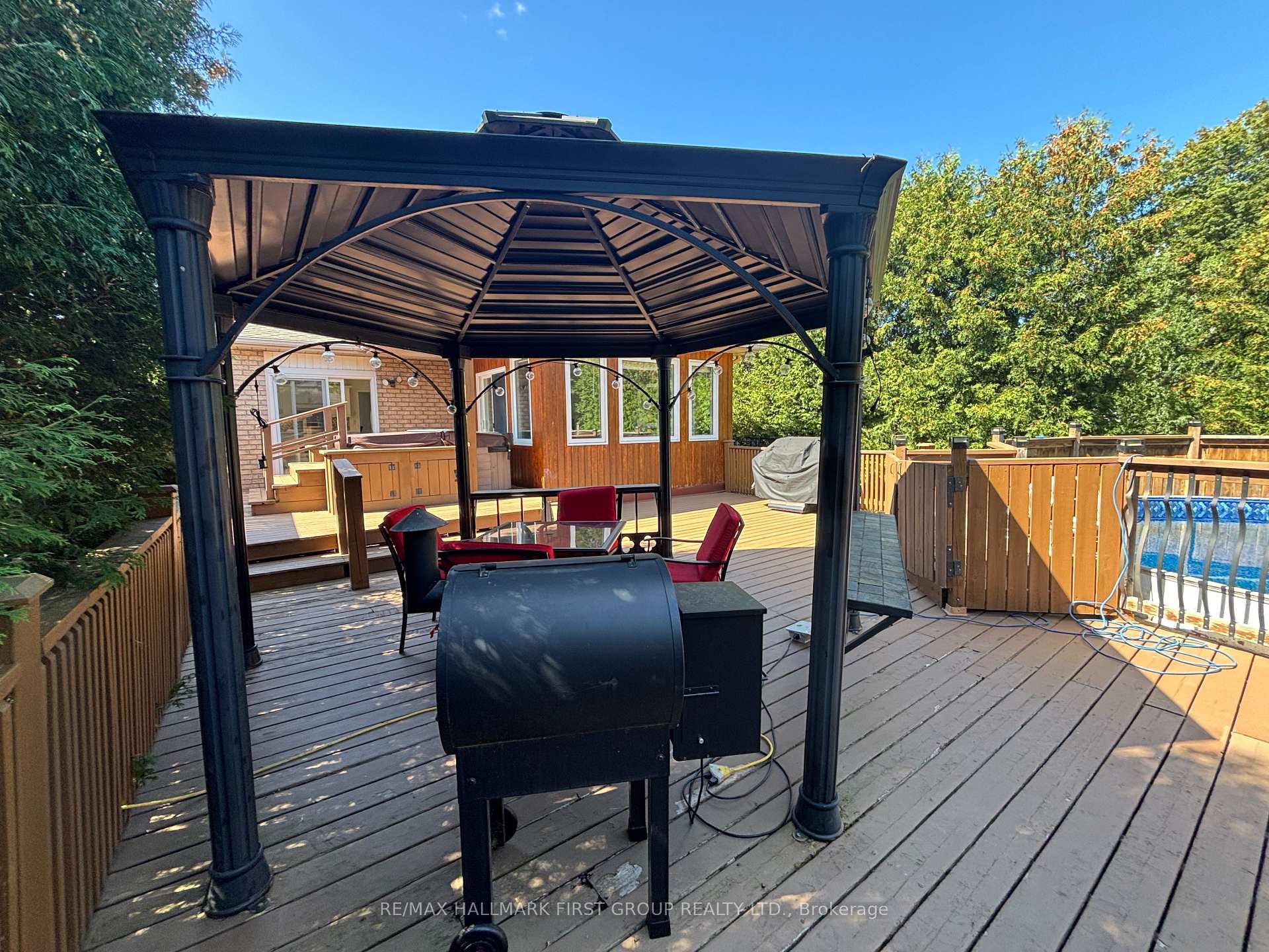 Photo 20 of Unit #Upper, 640 Pinewood Drive, Peterborough, Otonabee Ward 1 — HOMEH