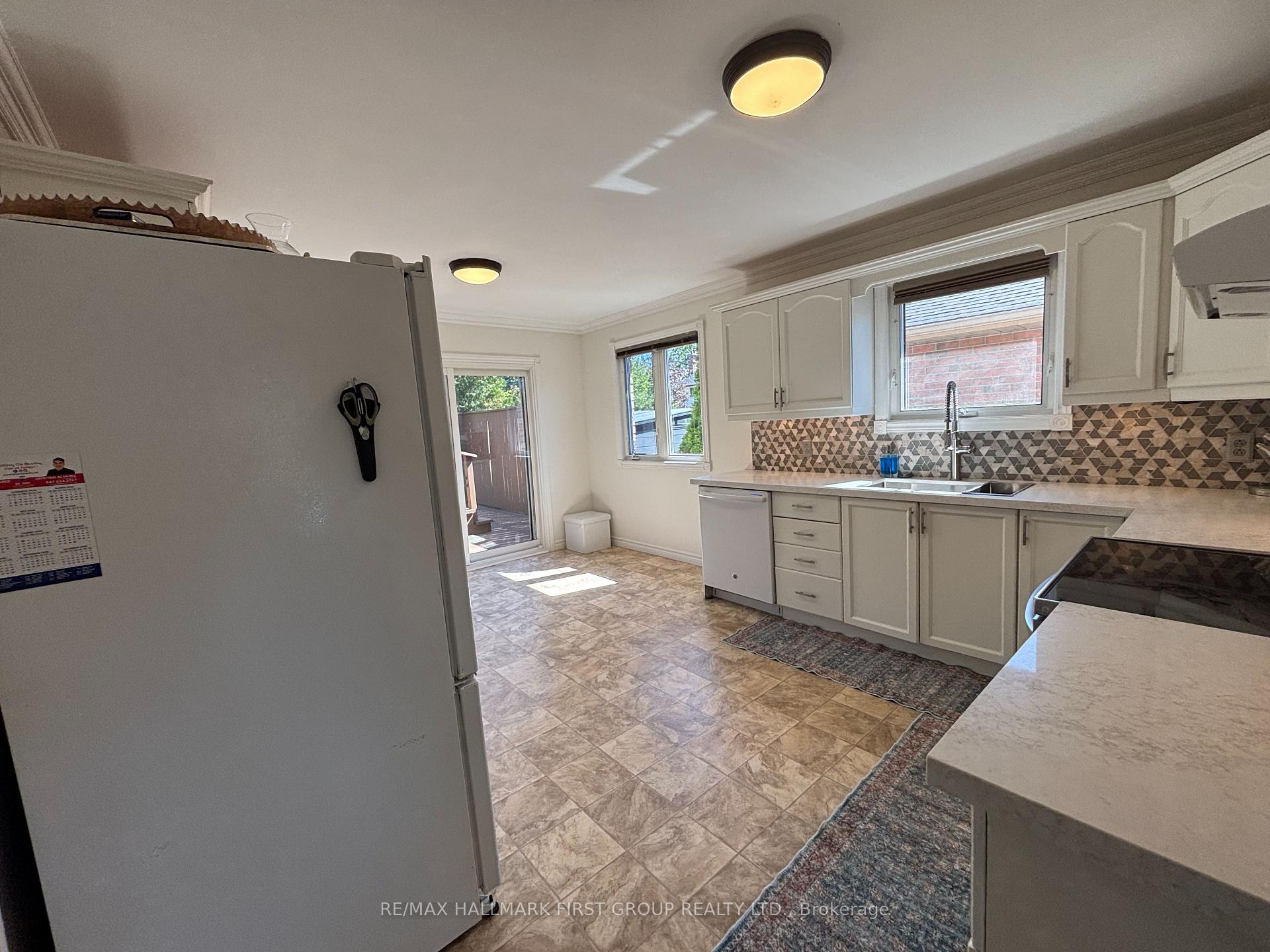 Photo 25 of Unit #Upper, 640 Pinewood Drive, Peterborough, Otonabee Ward 1 — HOMEH