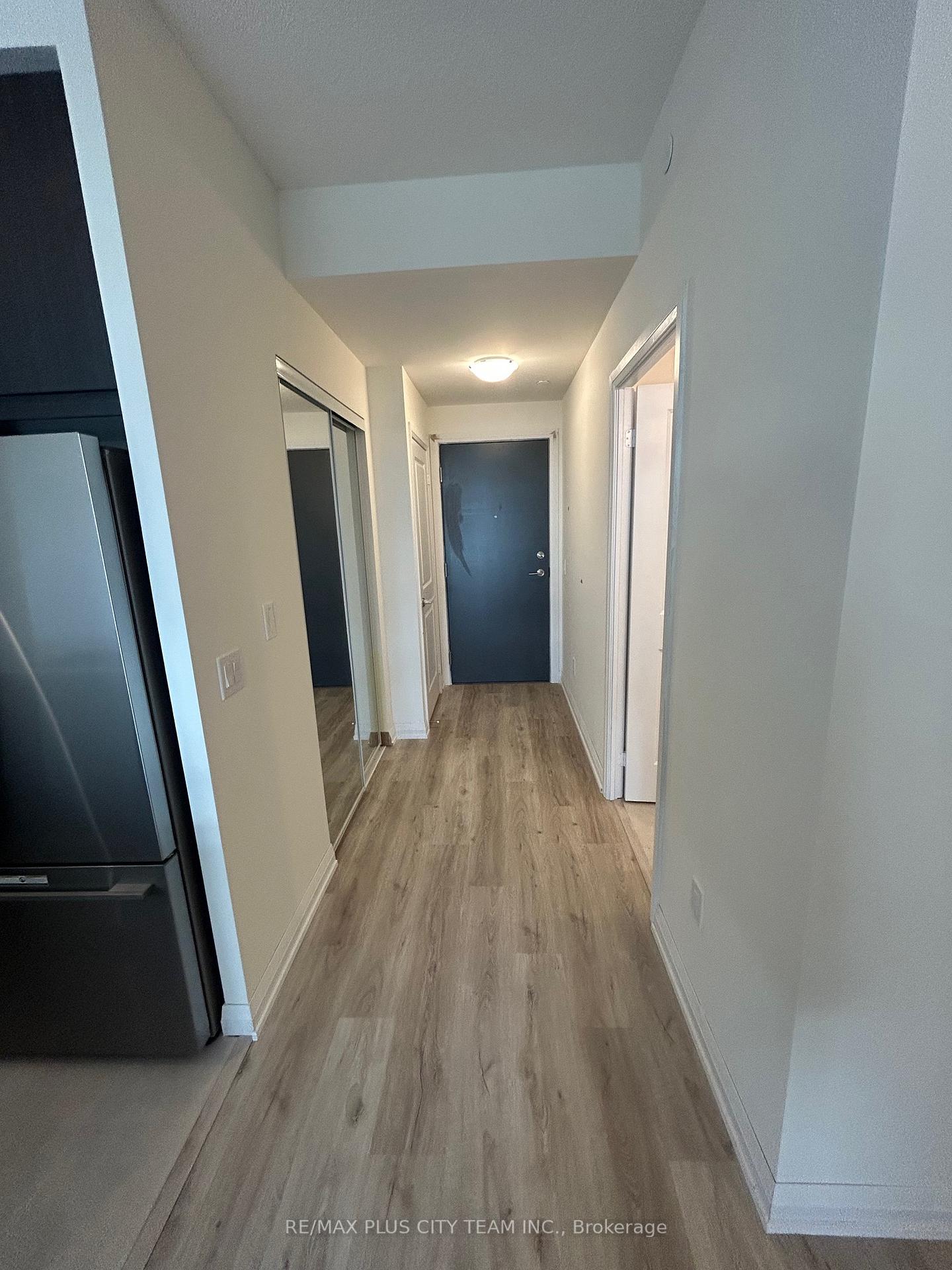 Photo 2 of Unit 2423, 3270 Sheppard Avenue E, Scarborough, Tam O'Shanter-Sullivan — HOMEH