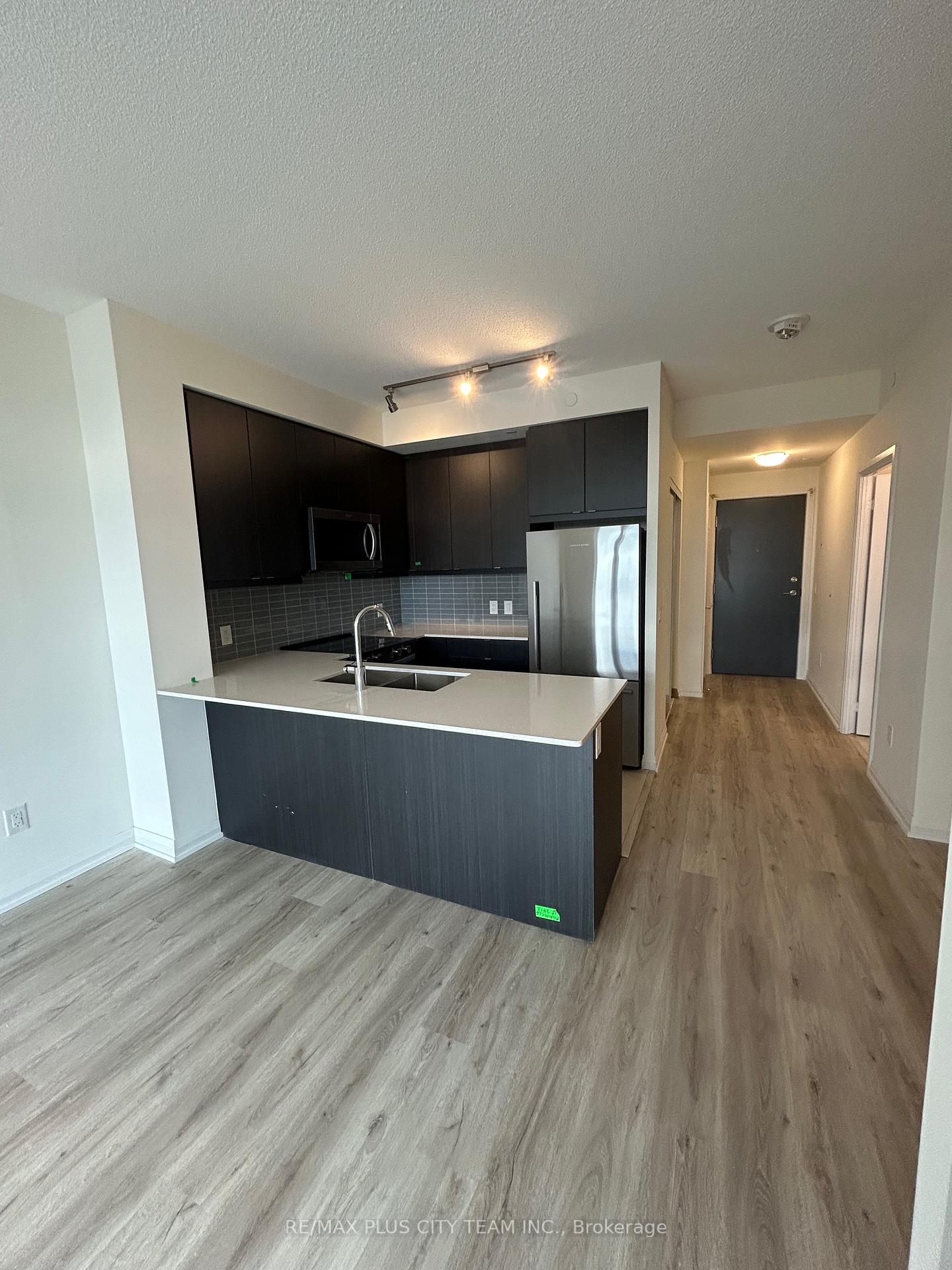Photo 4 of Unit 2423, 3270 Sheppard Avenue E, Scarborough, Tam O'Shanter-Sullivan — HOMEH