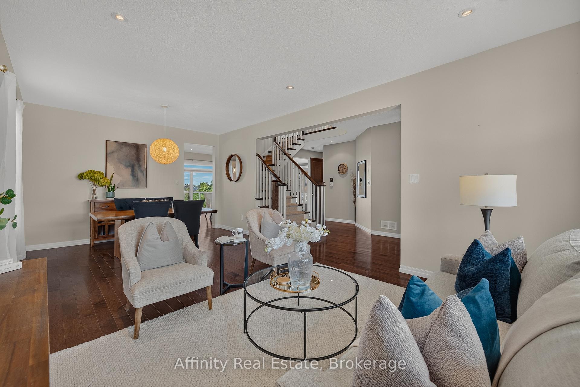 Photo 8 of 268 Evens Pond Crescent, Kitchener, Doon South — HOMEH