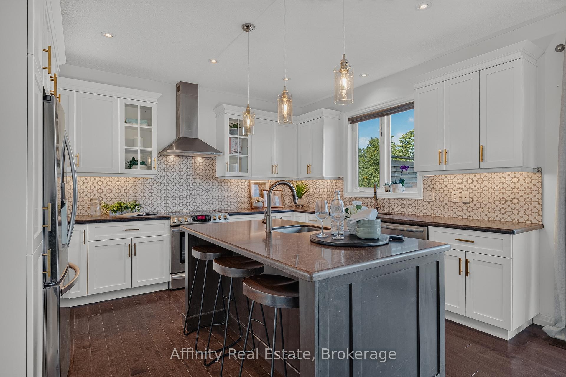 Photo 14 of 268 Evens Pond Crescent, Kitchener, Doon South — HOMEH