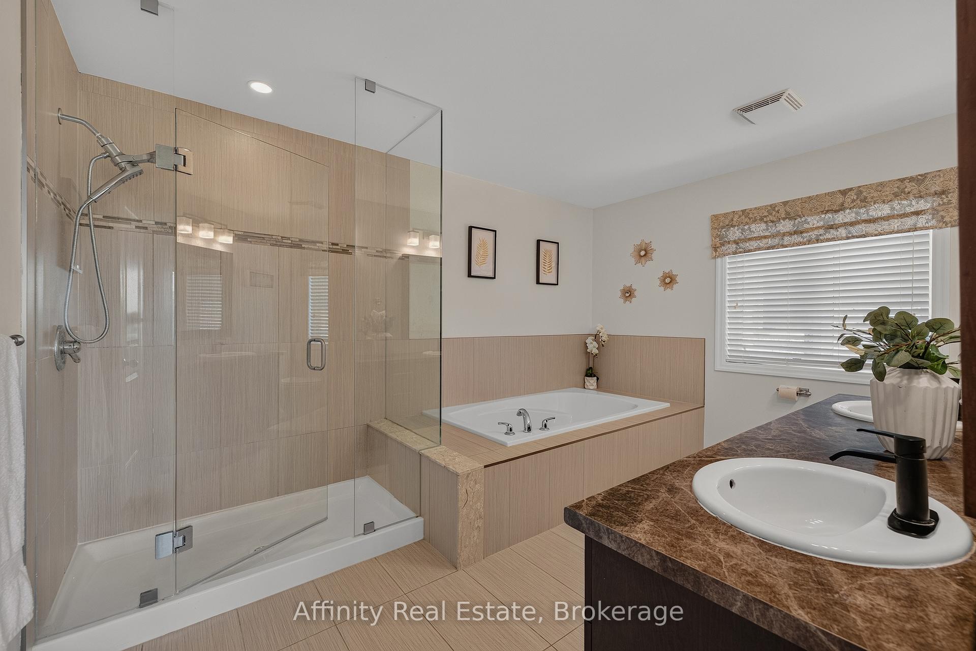 Photo 33 of 268 Evens Pond Crescent, Kitchener, Doon South — HOMEH