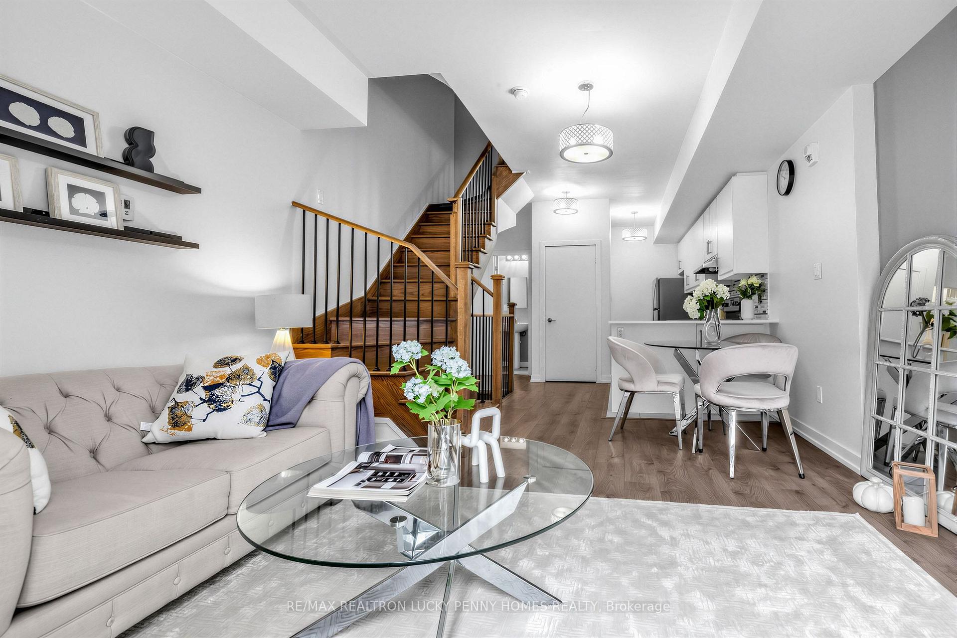 Photo 7 of Unit 14, 2063 Weston Road, North York, Weston — HOMEH