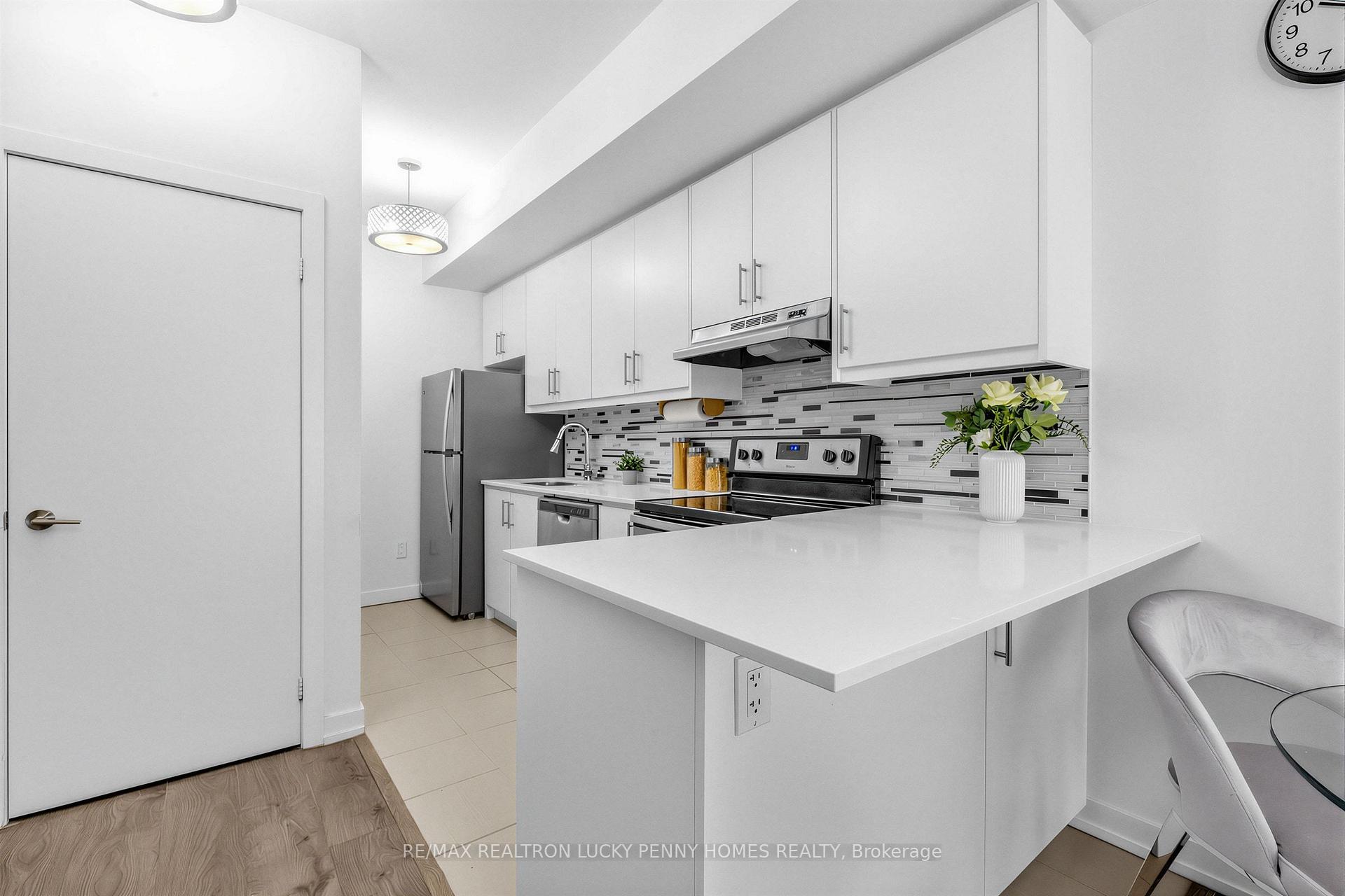 Photo 10 of Unit 14, 2063 Weston Road, North York, Weston — HOMEH