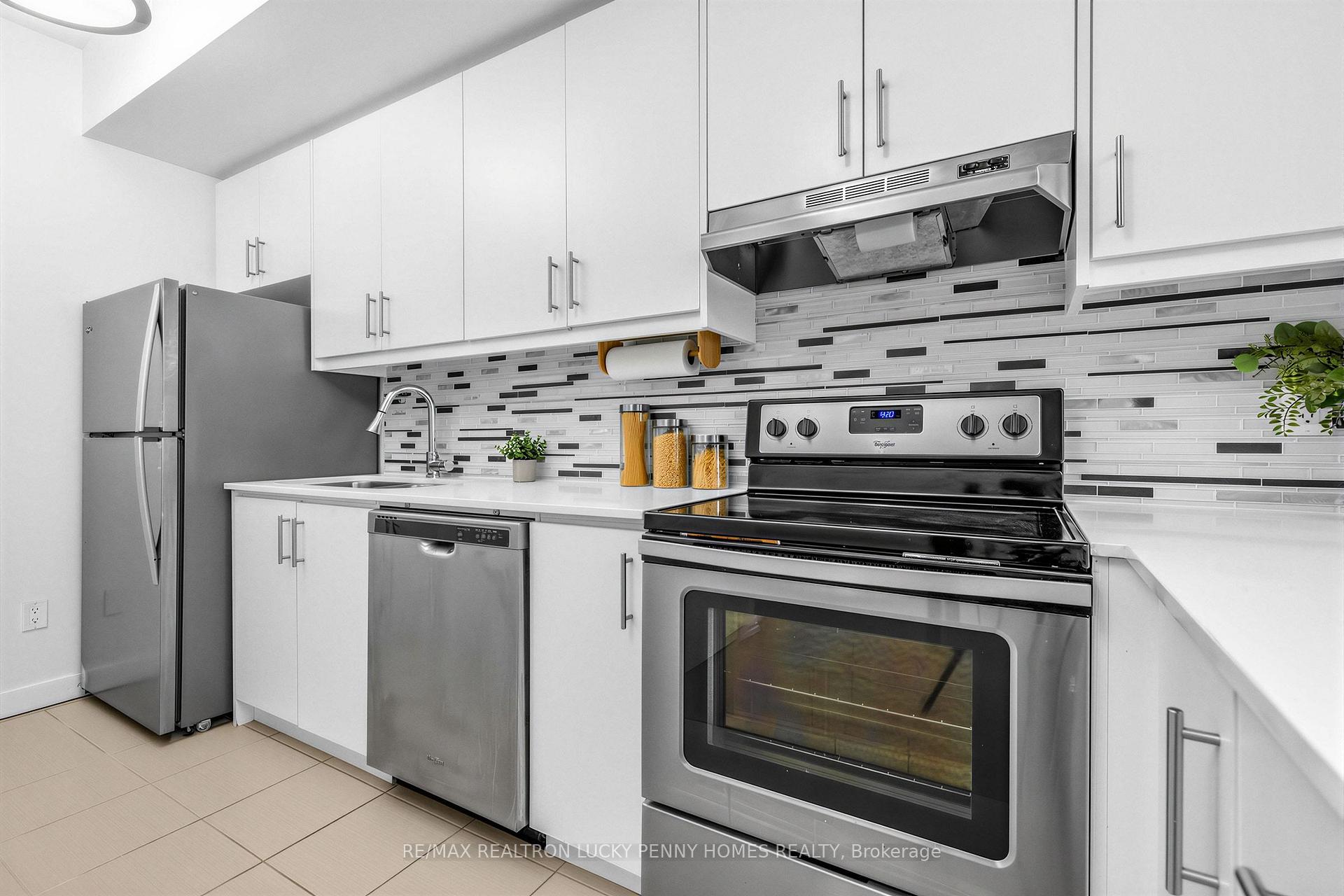 Photo 12 of Unit 14, 2063 Weston Road, North York, Weston — HOMEH