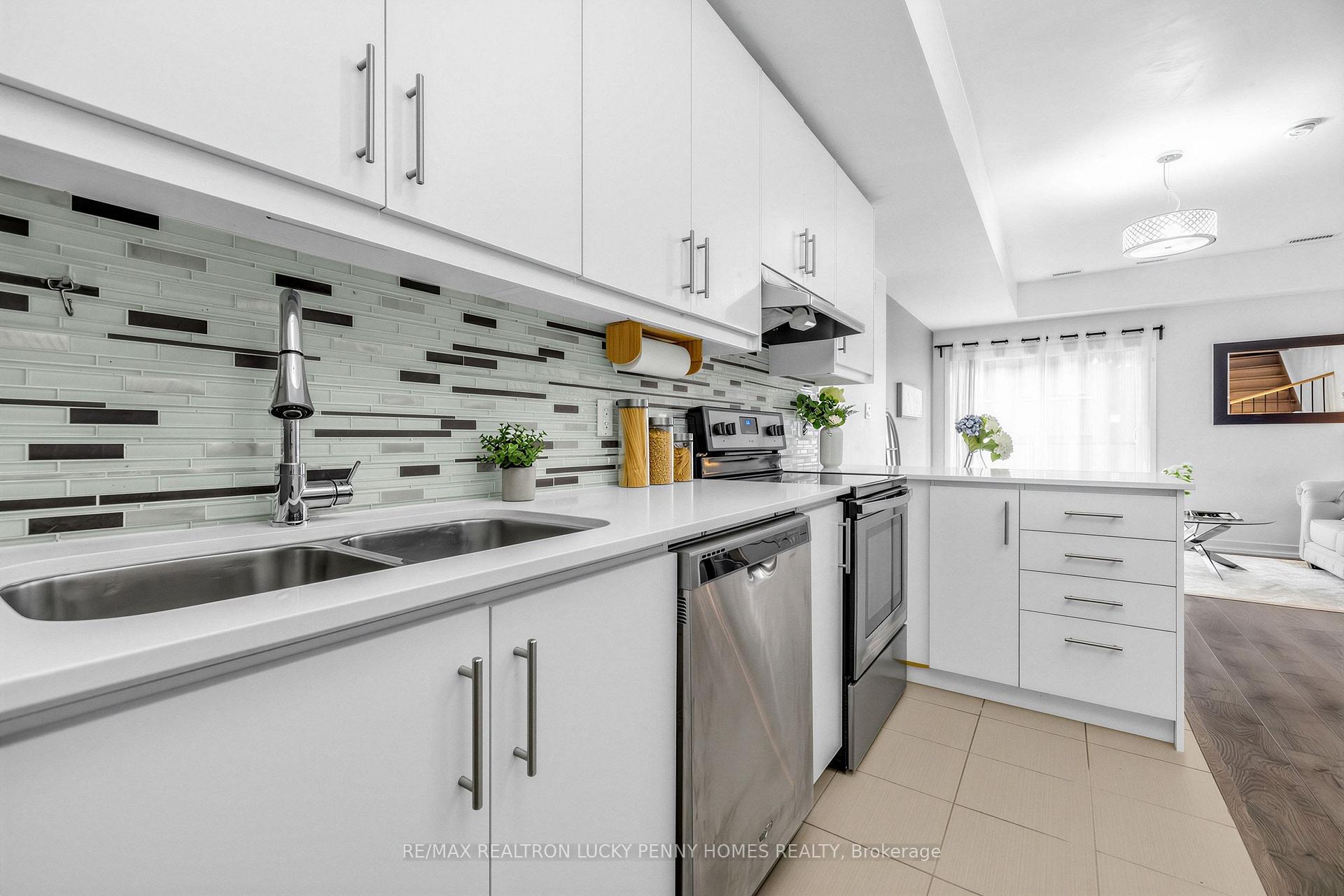 Photo 13 of Unit 14, 2063 Weston Road, North York, Weston — HOMEH