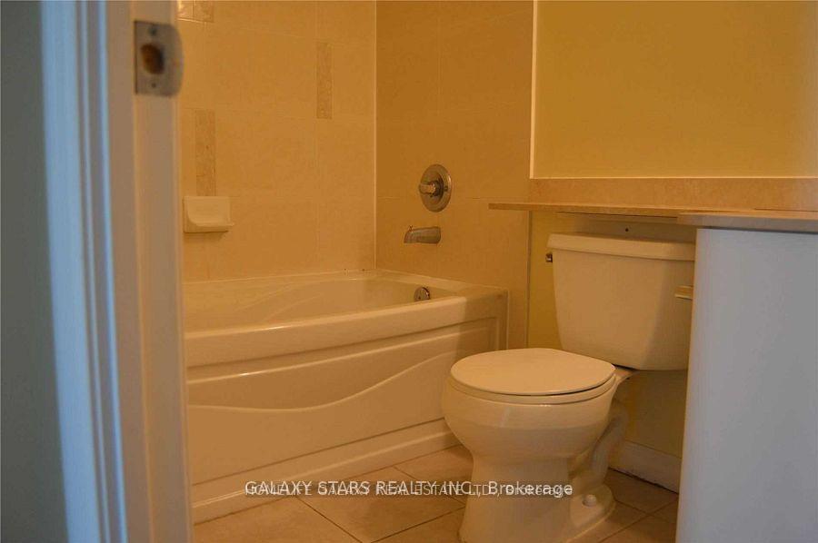 Photo 6 of Unit 402, 16 Yonge Street, Toronto, Waterfront Communities — HOMEH