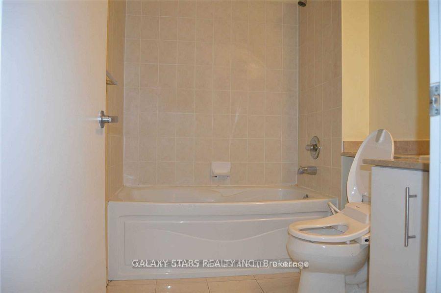 Photo 7 of Unit 402, 16 Yonge Street, Toronto, Waterfront Communities — HOMEH