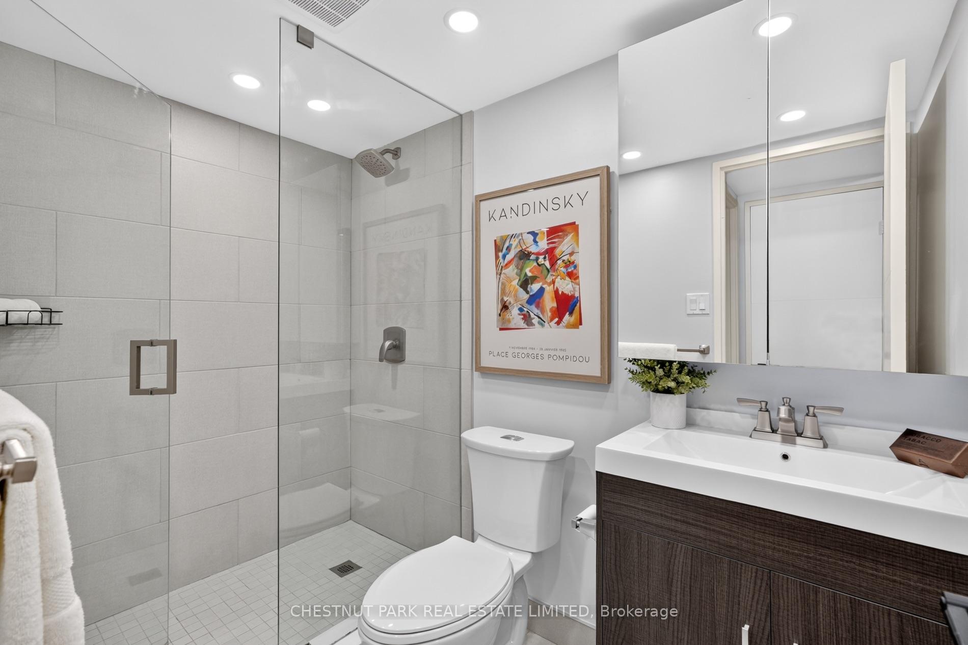 Photo 37 of Unit 1209, 280 Simcoe Street, Toronto, Kensington-Chinatown — HOMEH