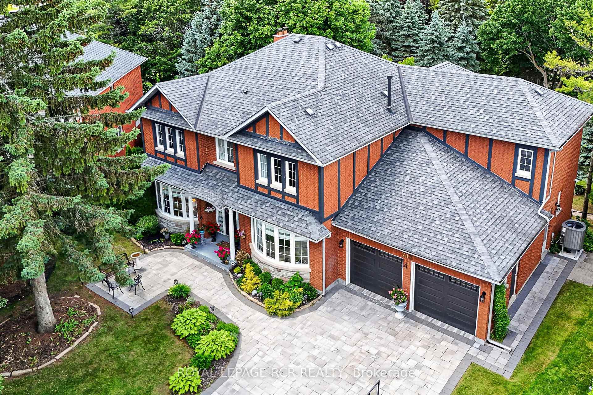 Photo 3 of 713 Exceller Circle, Newmarket, Stonehaven-Wyndham — HOMEH