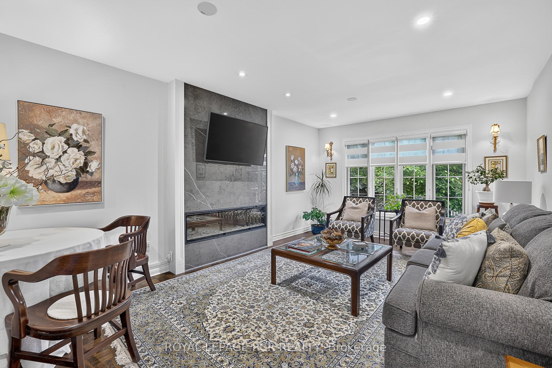 Photo 8 of 713 Exceller Circle, Newmarket, Stonehaven-Wyndham — HOMEH