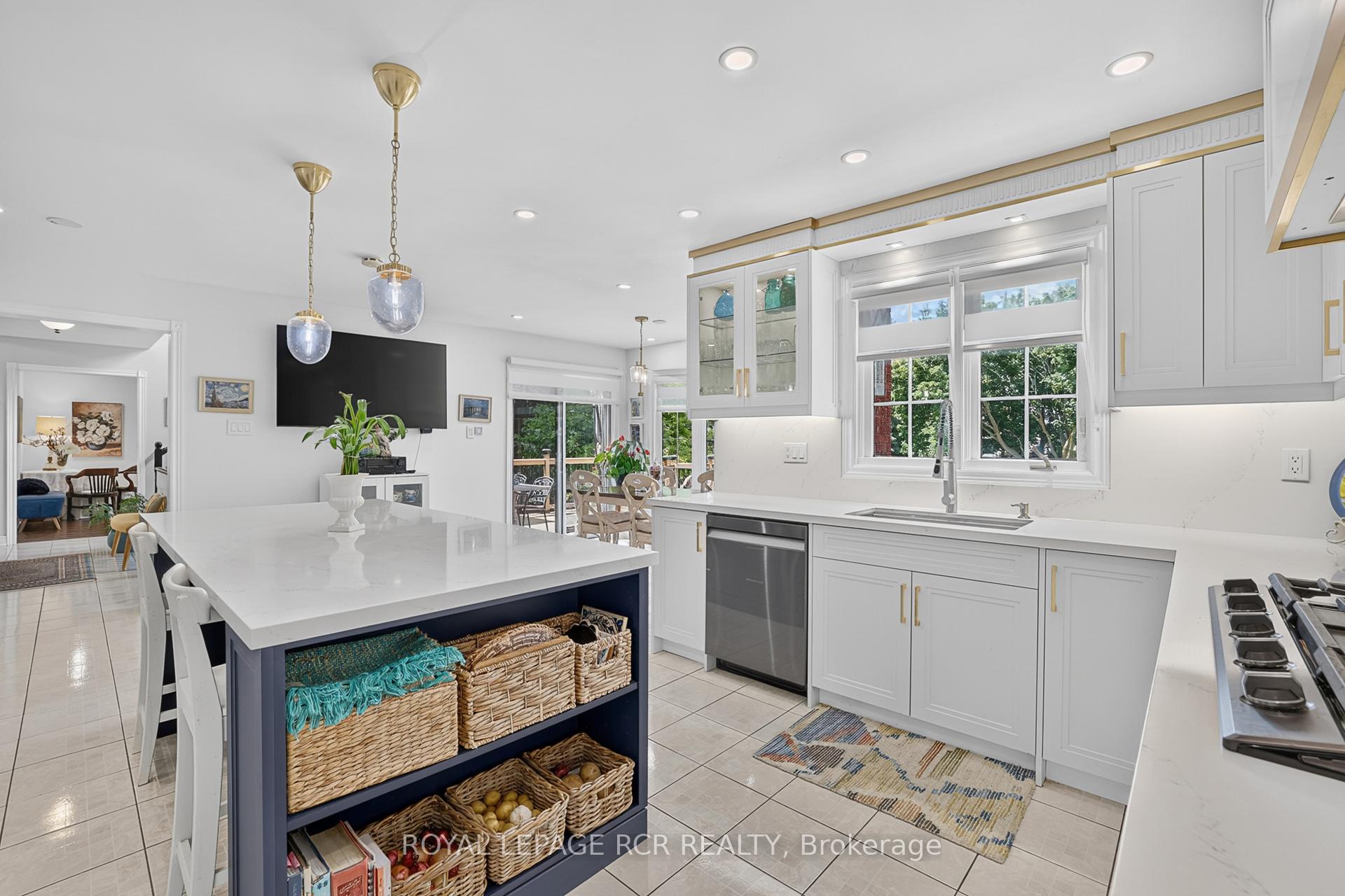 Photo 12 of 713 Exceller Circle, Newmarket, Stonehaven-Wyndham — HOMEH