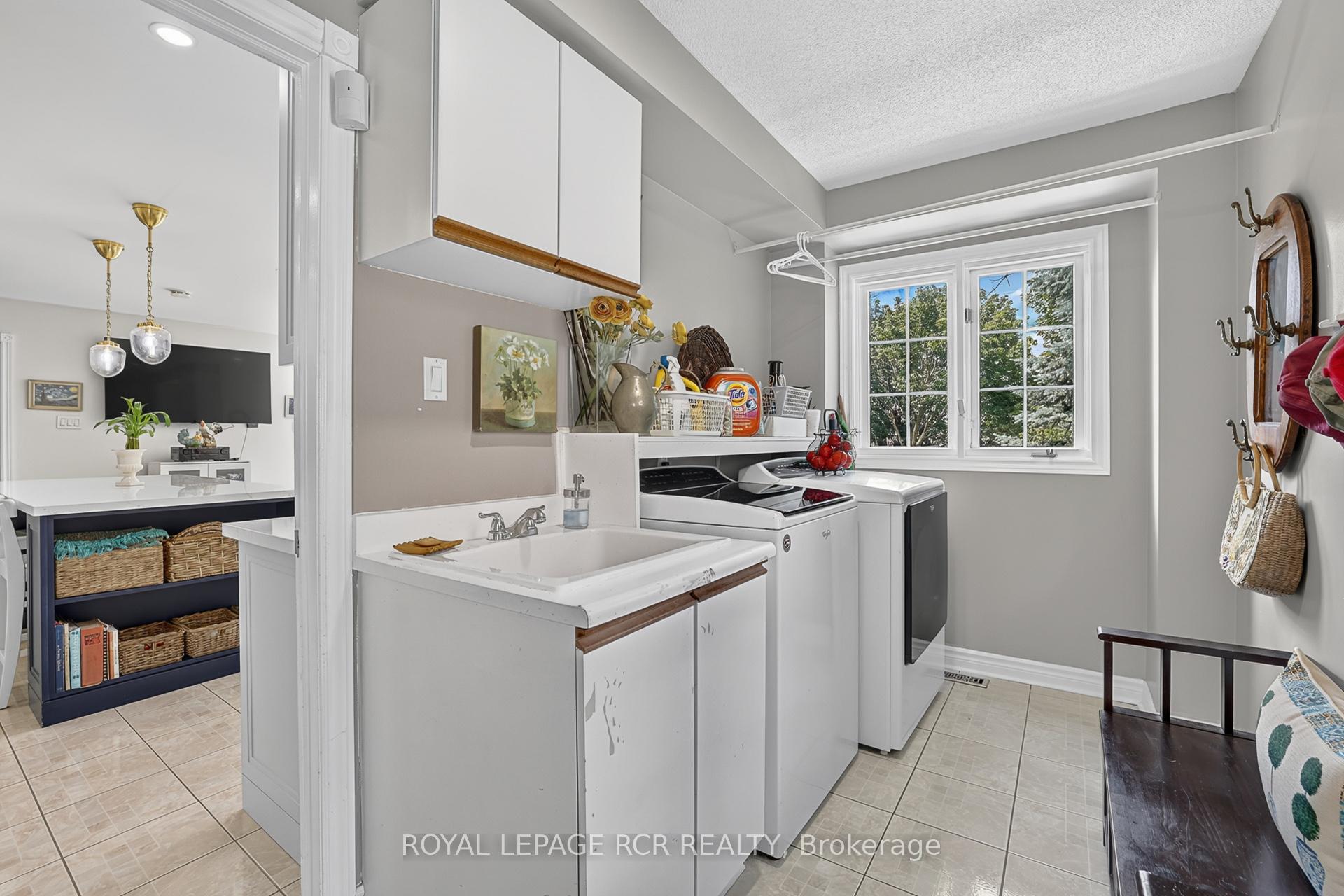 Photo 16 of 713 Exceller Circle, Newmarket, Stonehaven-Wyndham — HOMEH