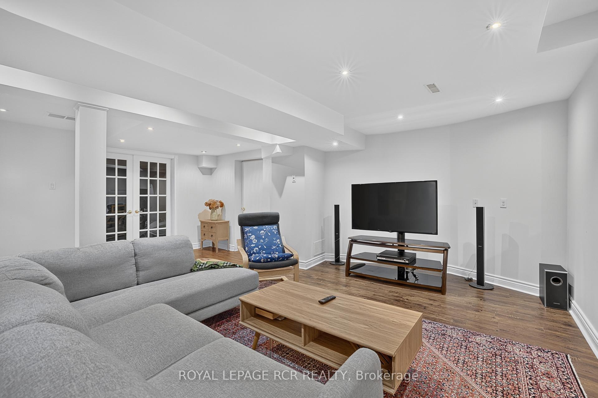 Photo 33 of 713 Exceller Circle, Newmarket, Stonehaven-Wyndham — HOMEH