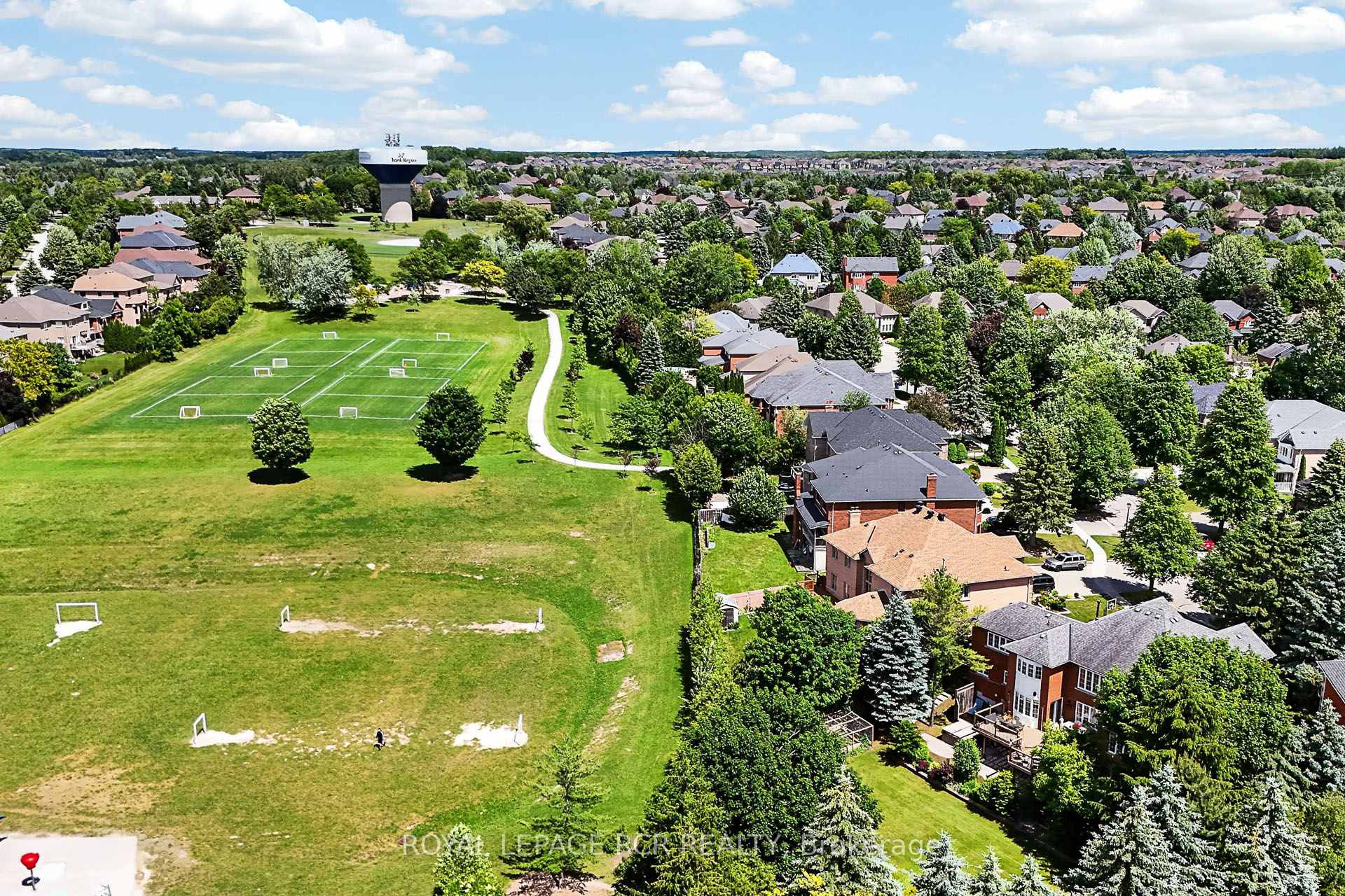 Photo 50 of 713 Exceller Circle, Newmarket, Stonehaven-Wyndham — HOMEH