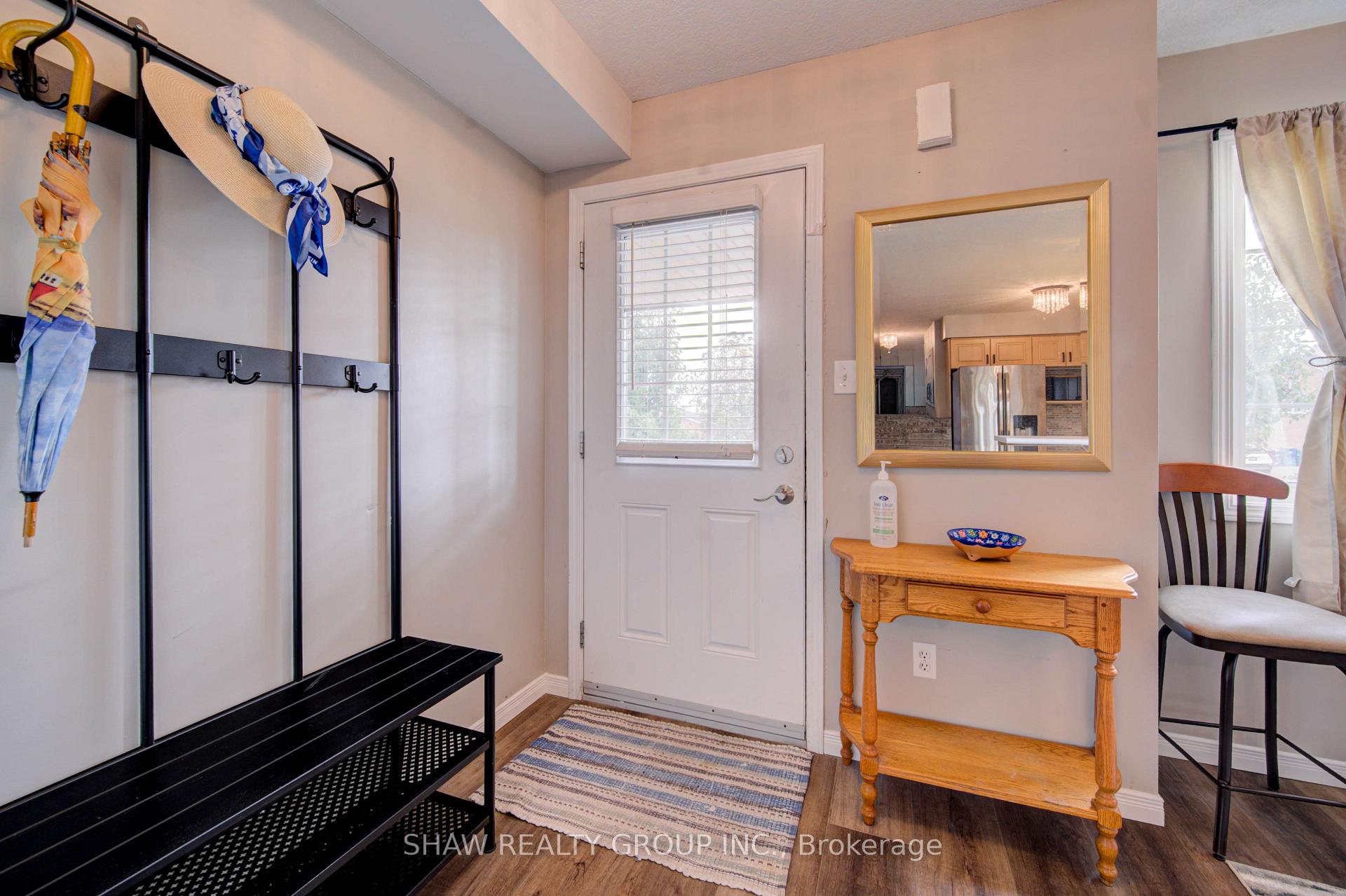 Photo 5 of Unit 19A, 50 Howe Drive, Kitchener, Laurentian Hills — HOMEH