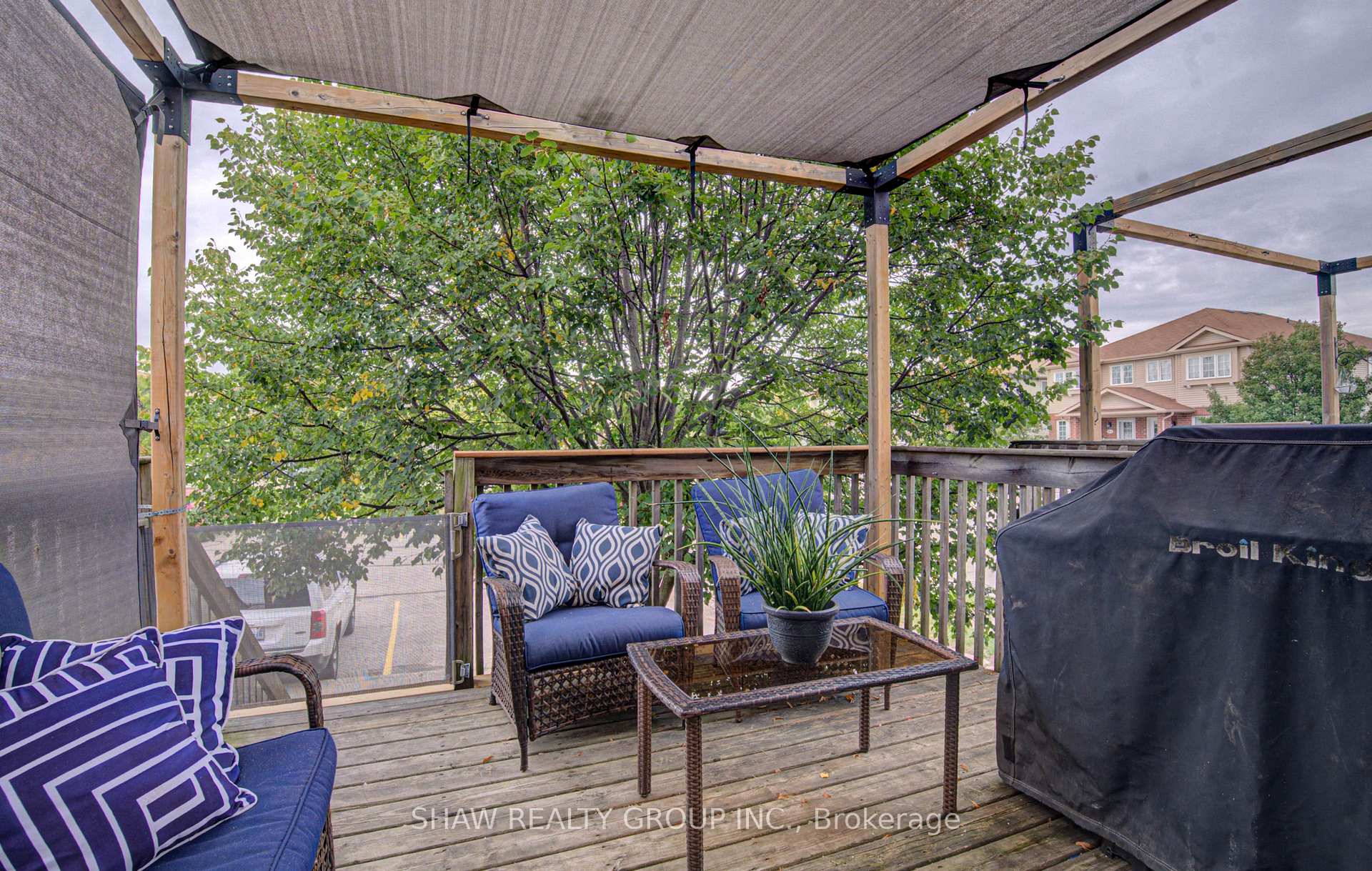 Photo 33 of Unit 19A, 50 Howe Drive, Kitchener, Laurentian Hills — HOMEH