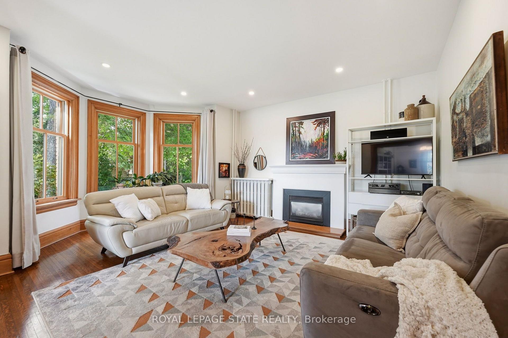 Photo 10 of 627 Maple Avenue, Burlington, Brant — HOMEH