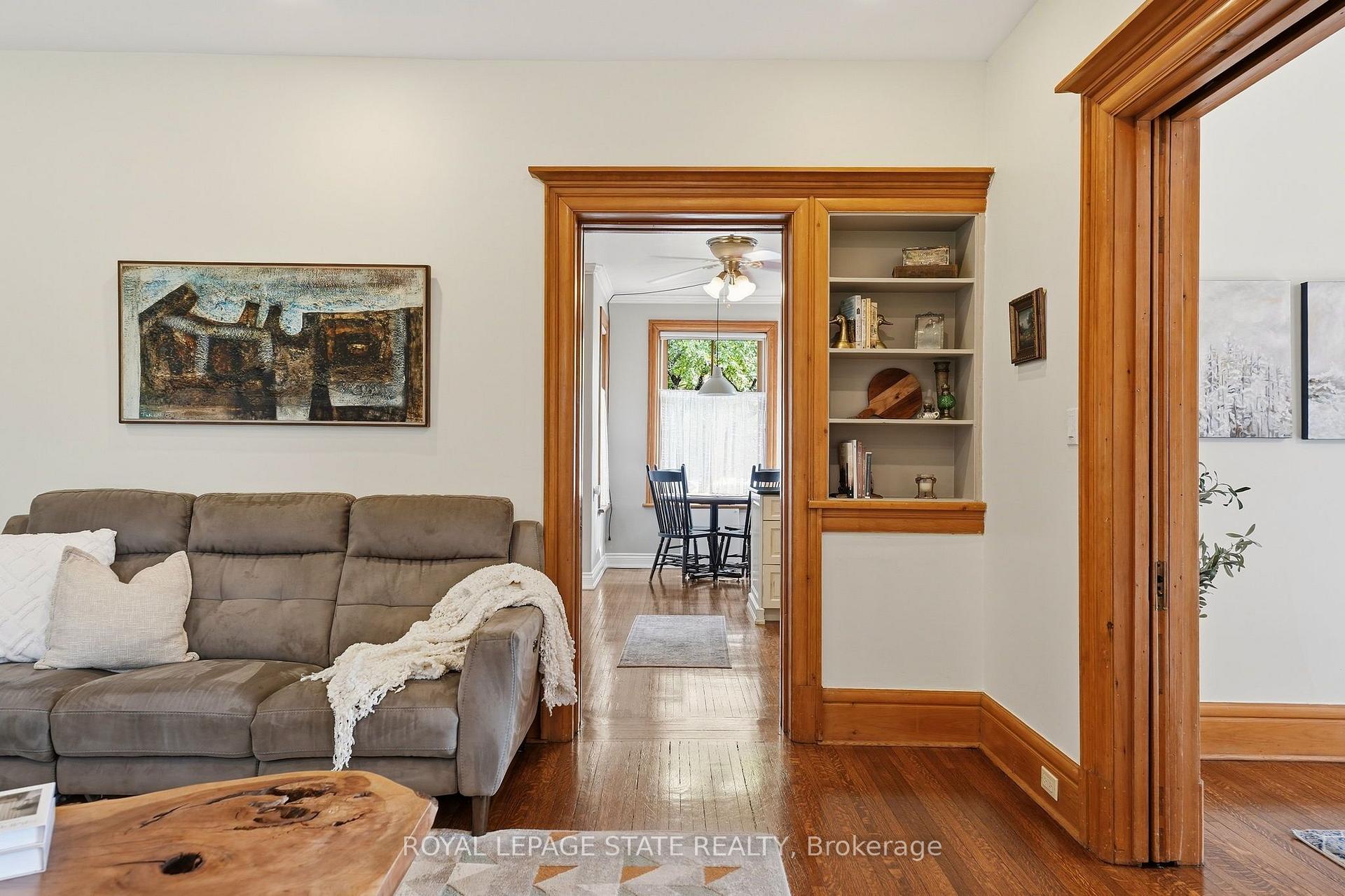 Photo 11 of 627 Maple Avenue, Burlington, Brant — HOMEH