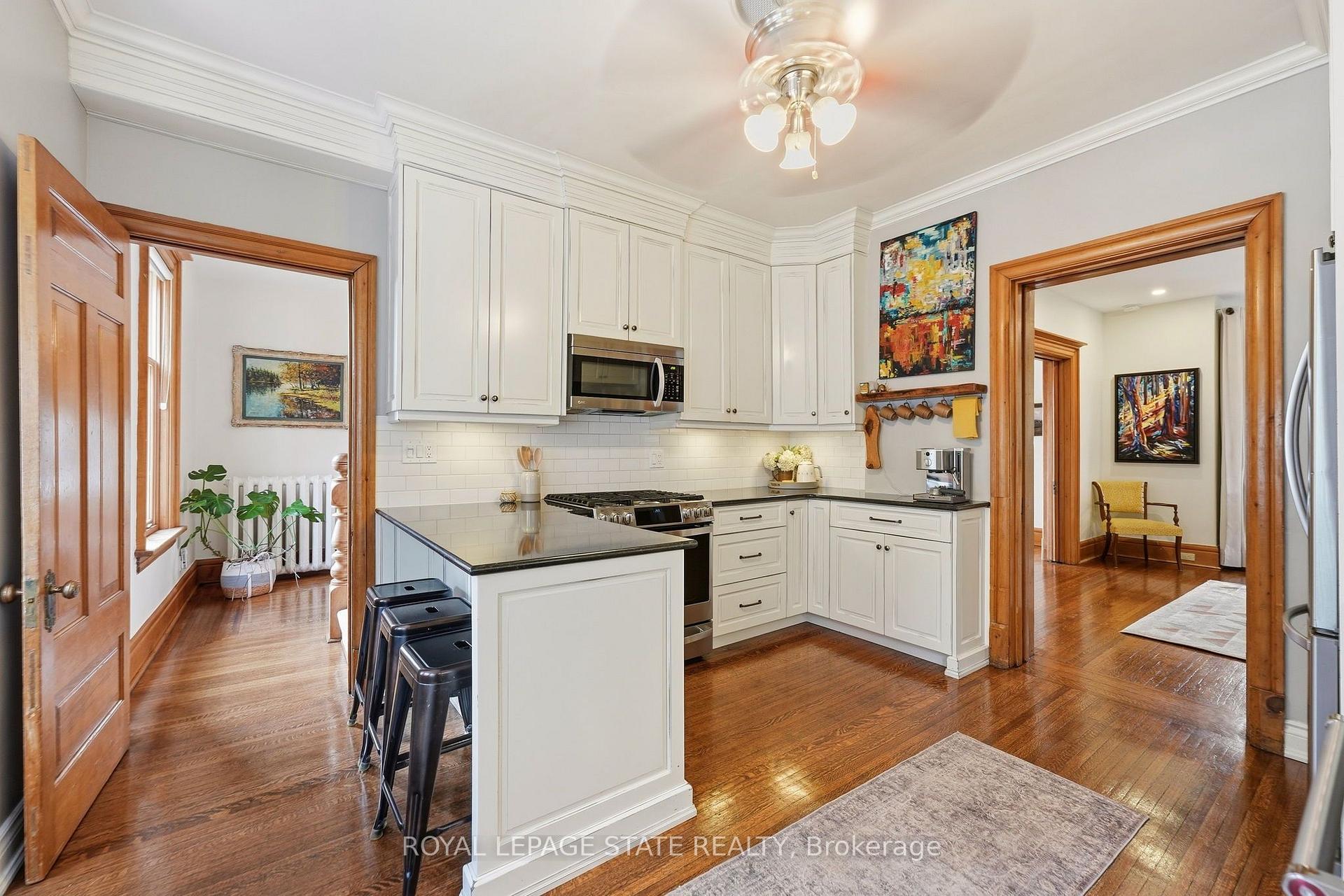 Photo 12 of 627 Maple Avenue, Burlington, Brant — HOMEH