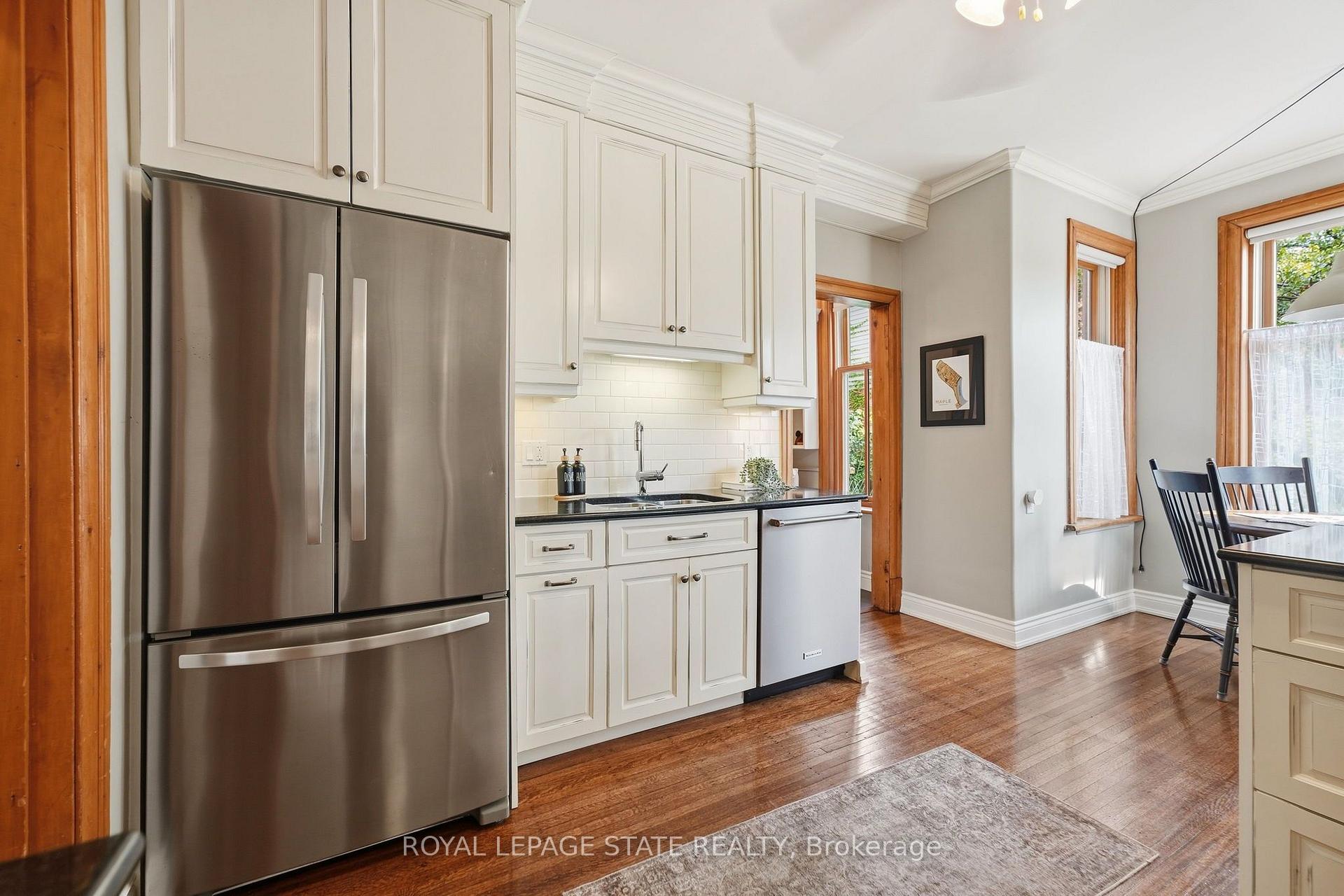 Photo 15 of 627 Maple Avenue, Burlington, Brant — HOMEH