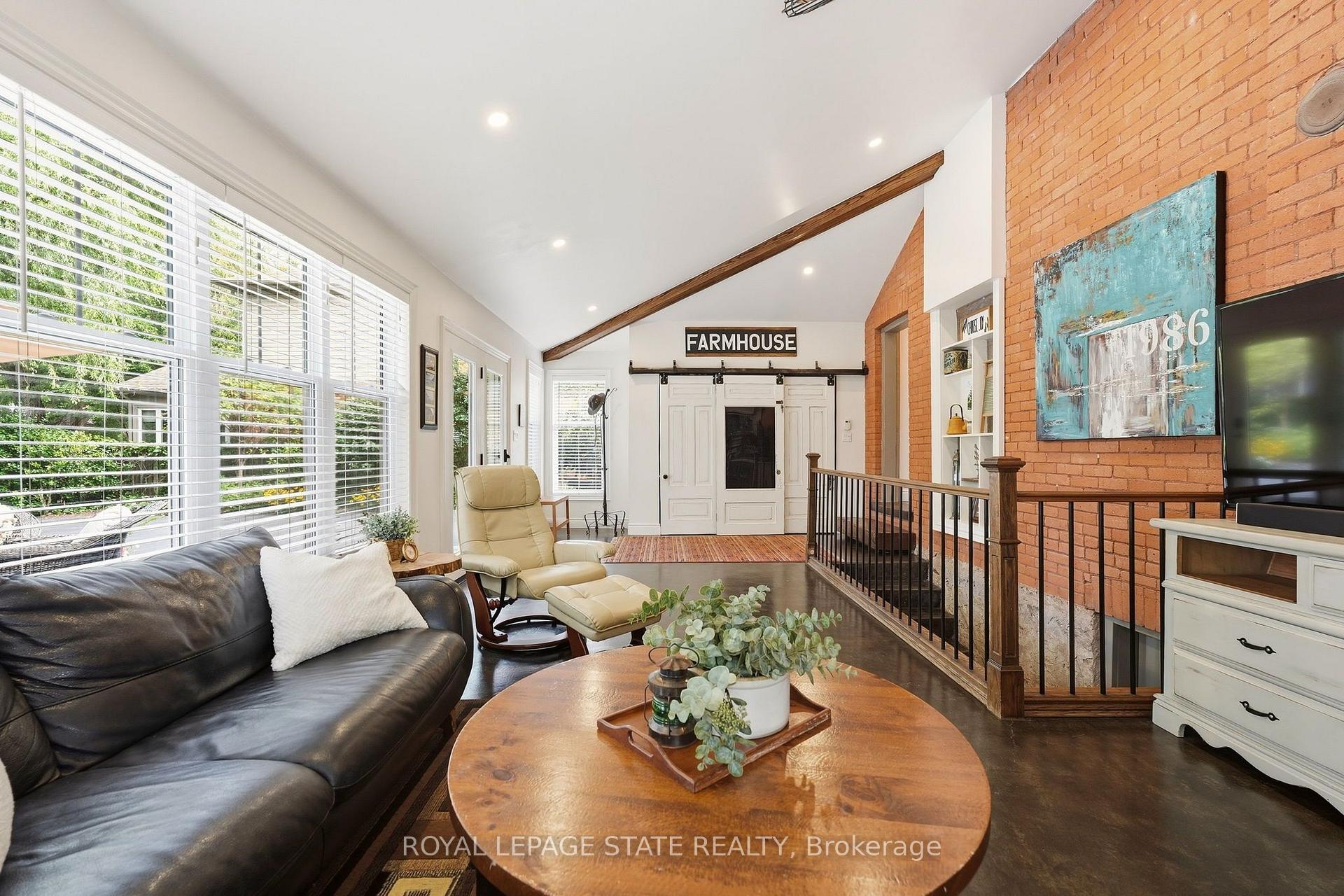 Photo 18 of 627 Maple Avenue, Burlington, Brant — HOMEH