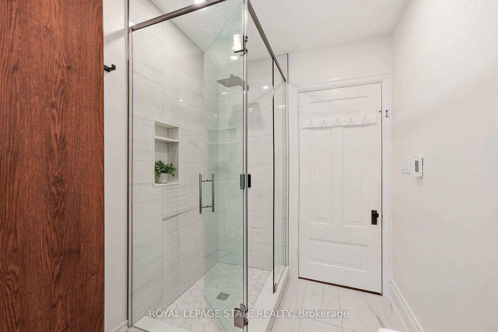 Photo 29 of 627 Maple Avenue, Burlington, Brant — HOMEH