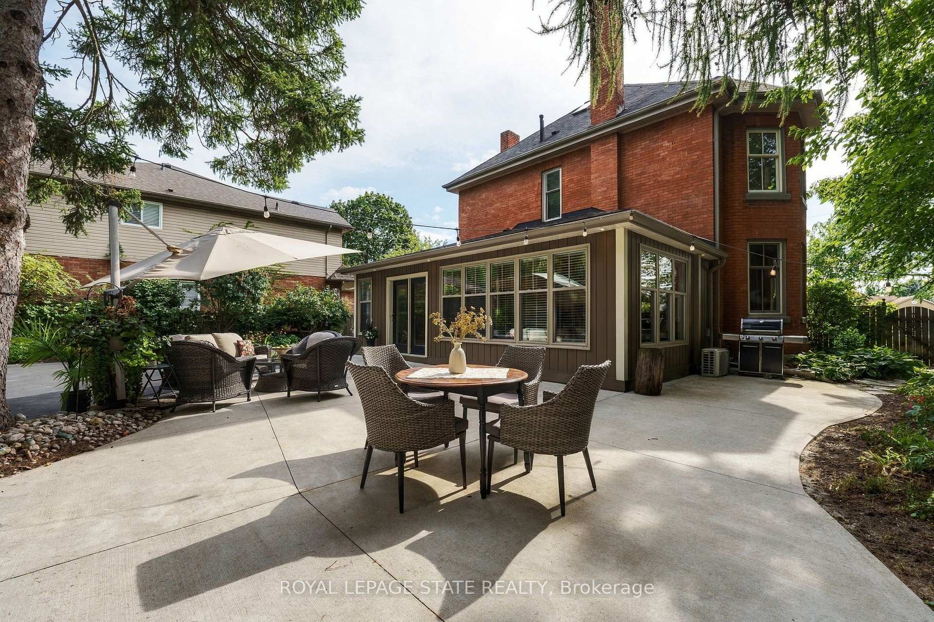 Photo 32 of 627 Maple Avenue, Burlington, Brant — HOMEH