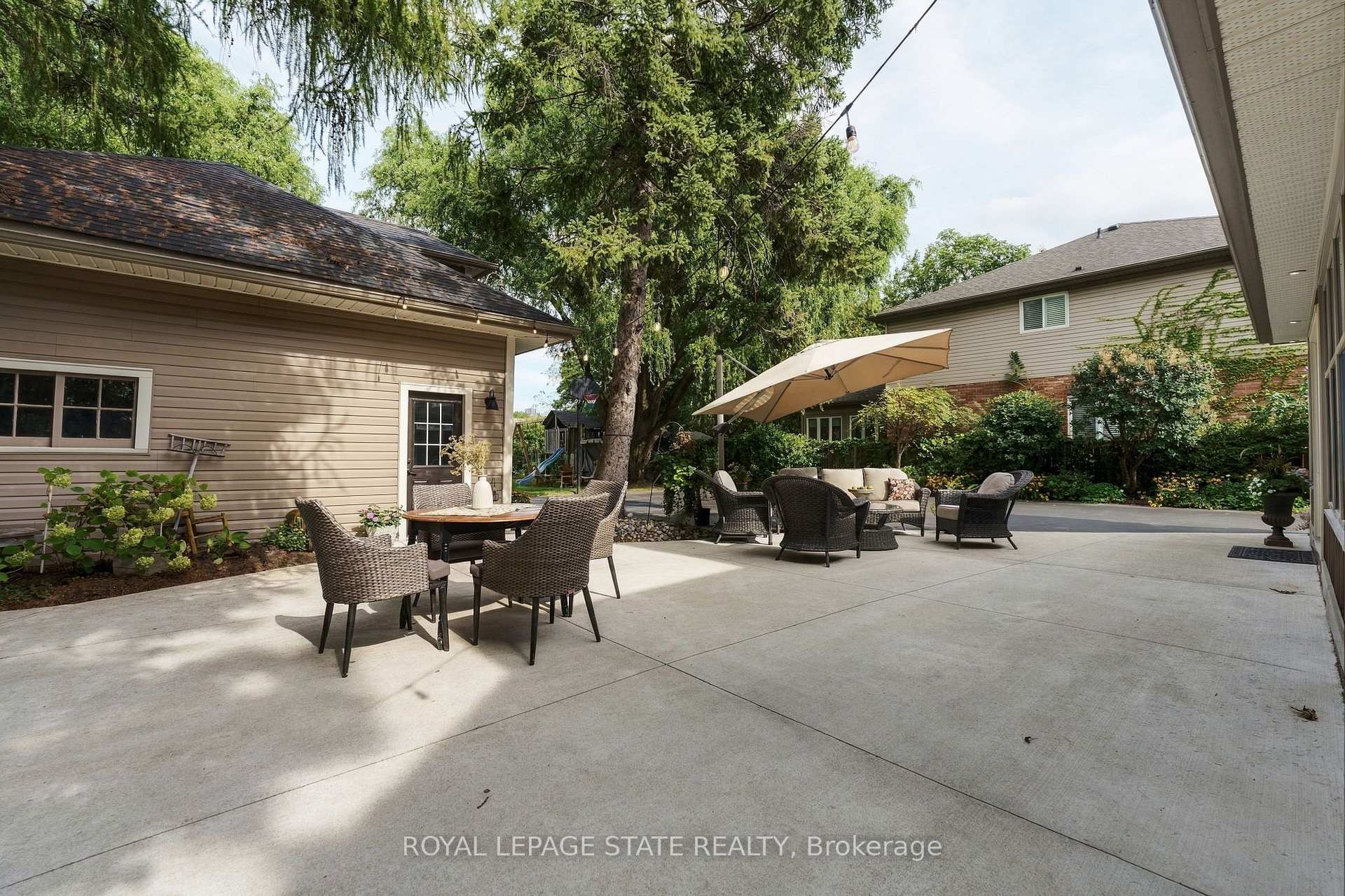 Photo 34 of 627 Maple Avenue, Burlington, Brant — HOMEH