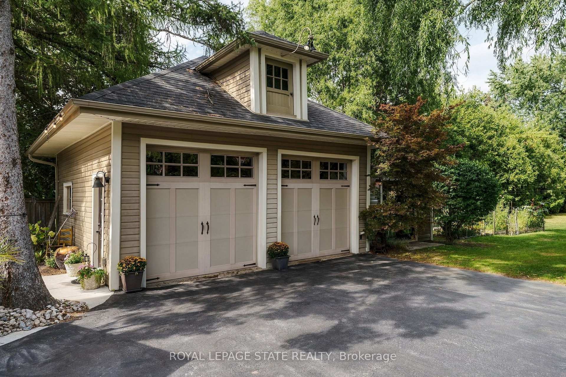 Photo 36 of 627 Maple Avenue, Burlington, Brant — HOMEH
