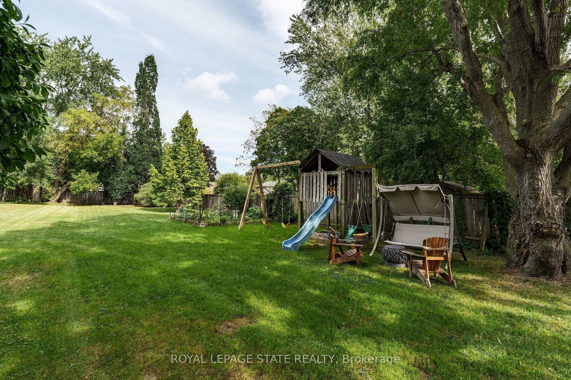 Photo 38 of 627 Maple Avenue, Burlington, Brant — HOMEH