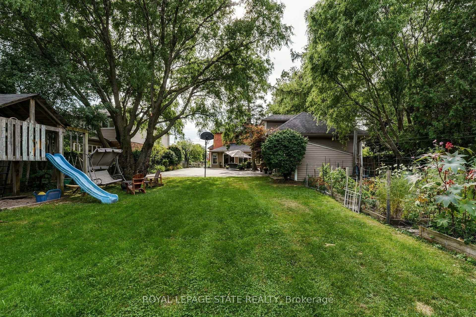 Photo 40 of 627 Maple Avenue, Burlington, Brant — HOMEH