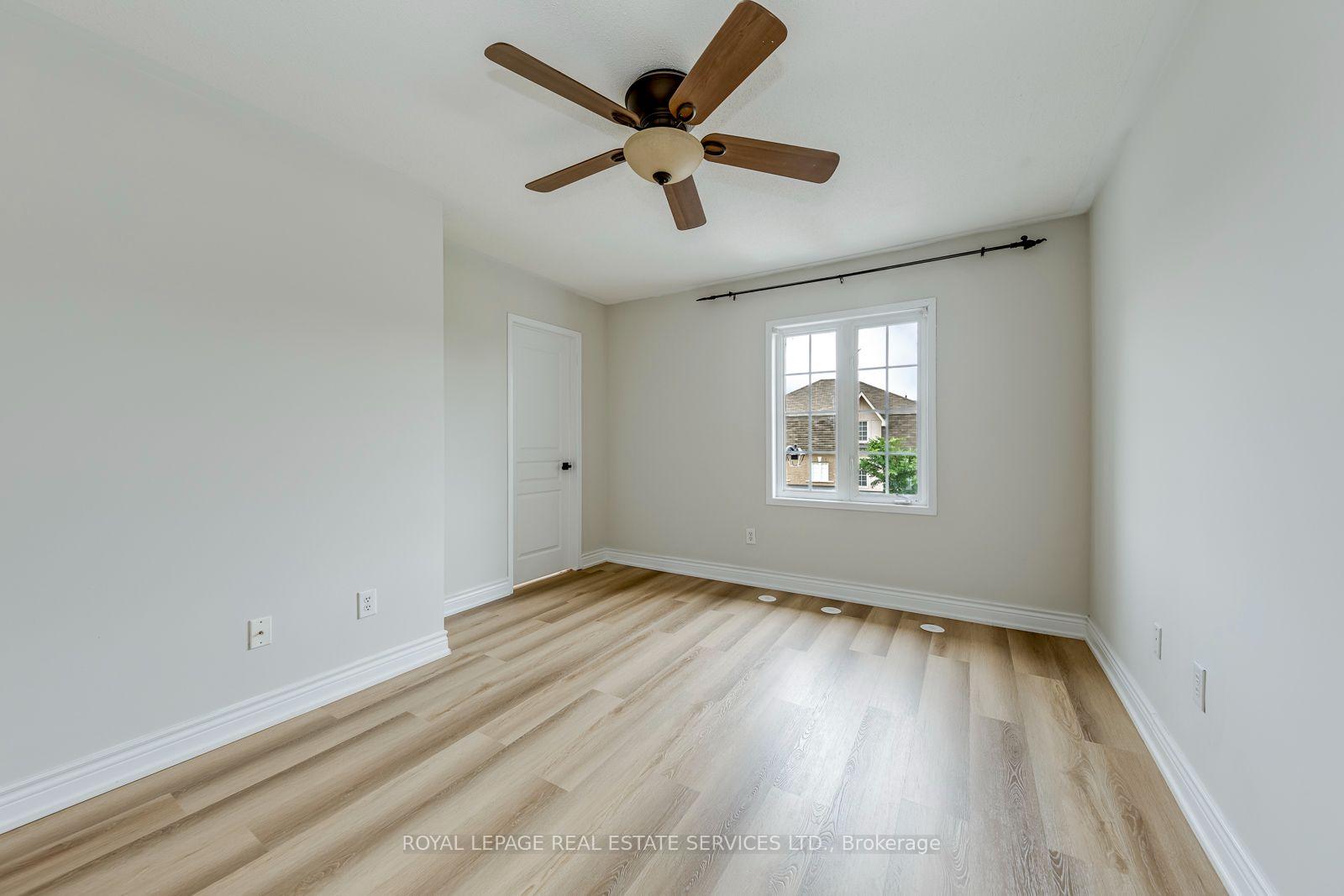 Photo 25 of 2418 Adamvale Crescent, Oakville, Westmount — HOMEH
