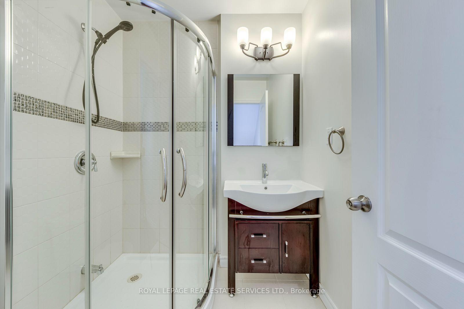 Photo 41 of 2418 Adamvale Crescent, Oakville, Westmount — HOMEH