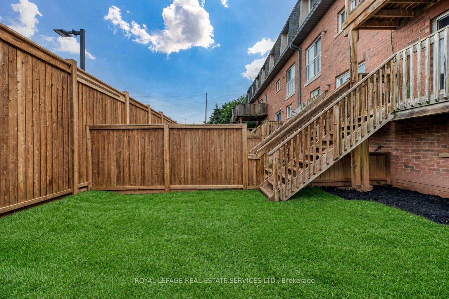 Photo 42 of 2418 Adamvale Crescent, Oakville, Westmount — HOMEH