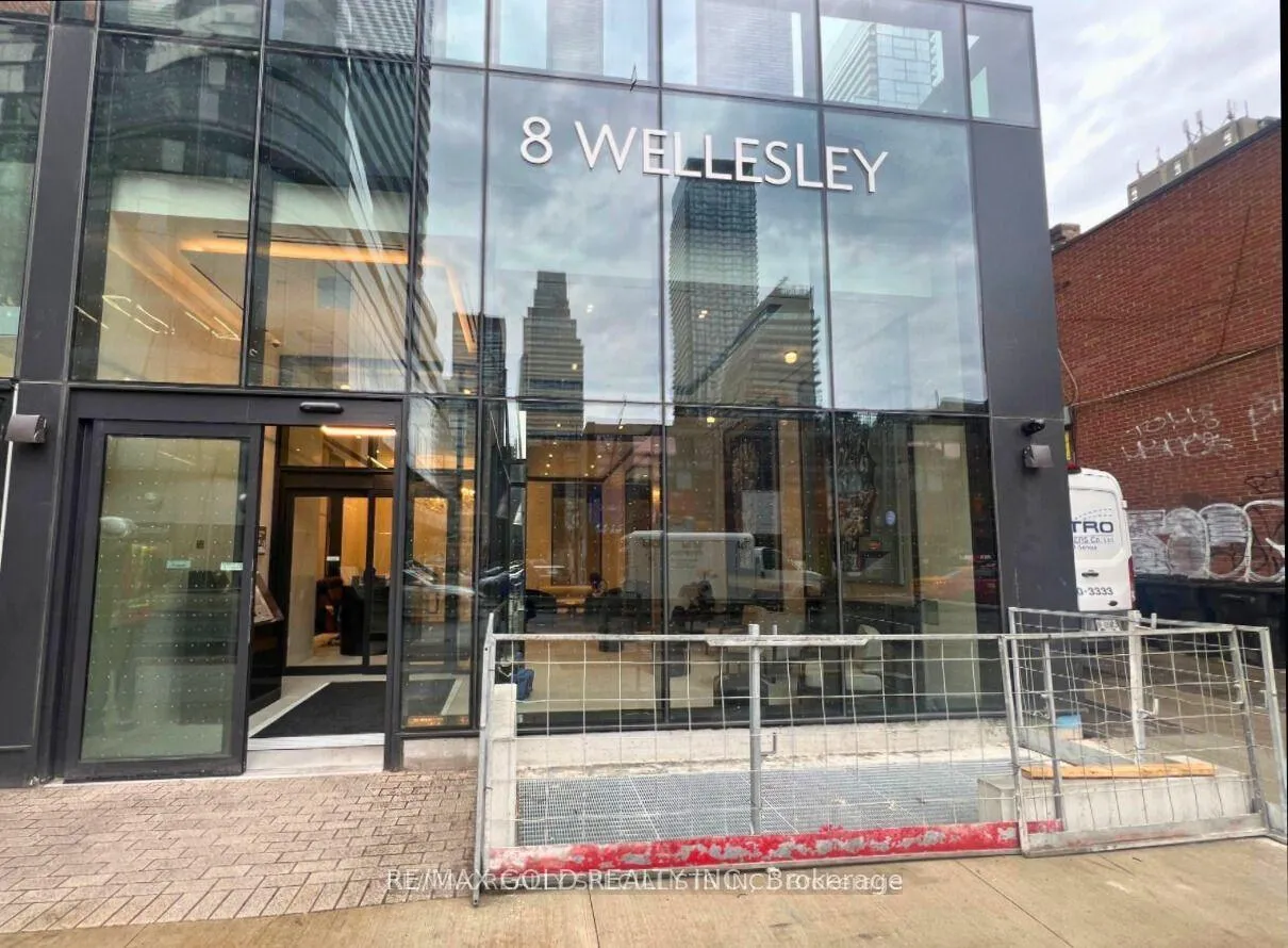 Front of Unit 5505, 8 Wellesley Street