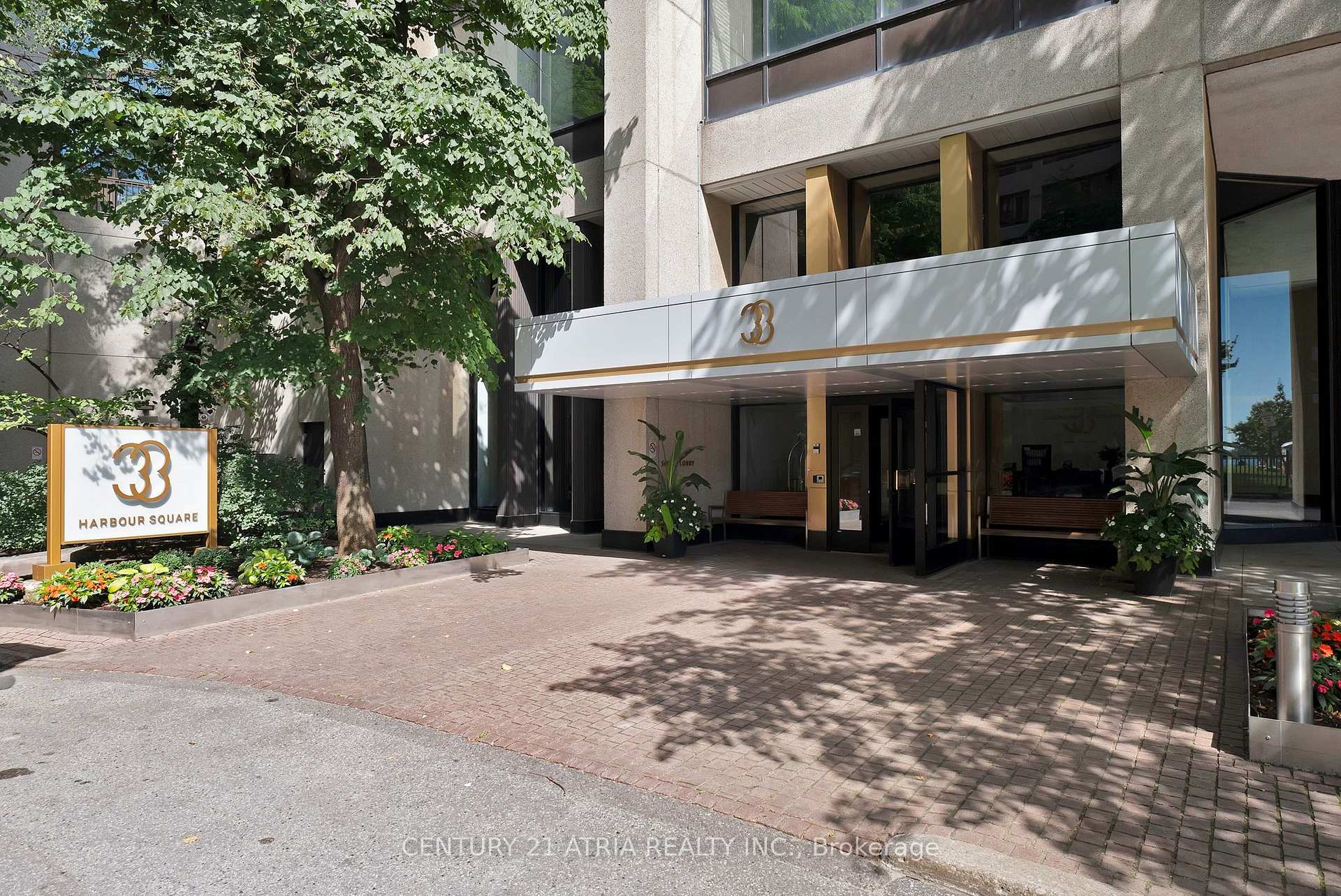 Photo 2 of Unit 1004, 33 Harbour Square, Toronto, Waterfront Communities — HOMEH