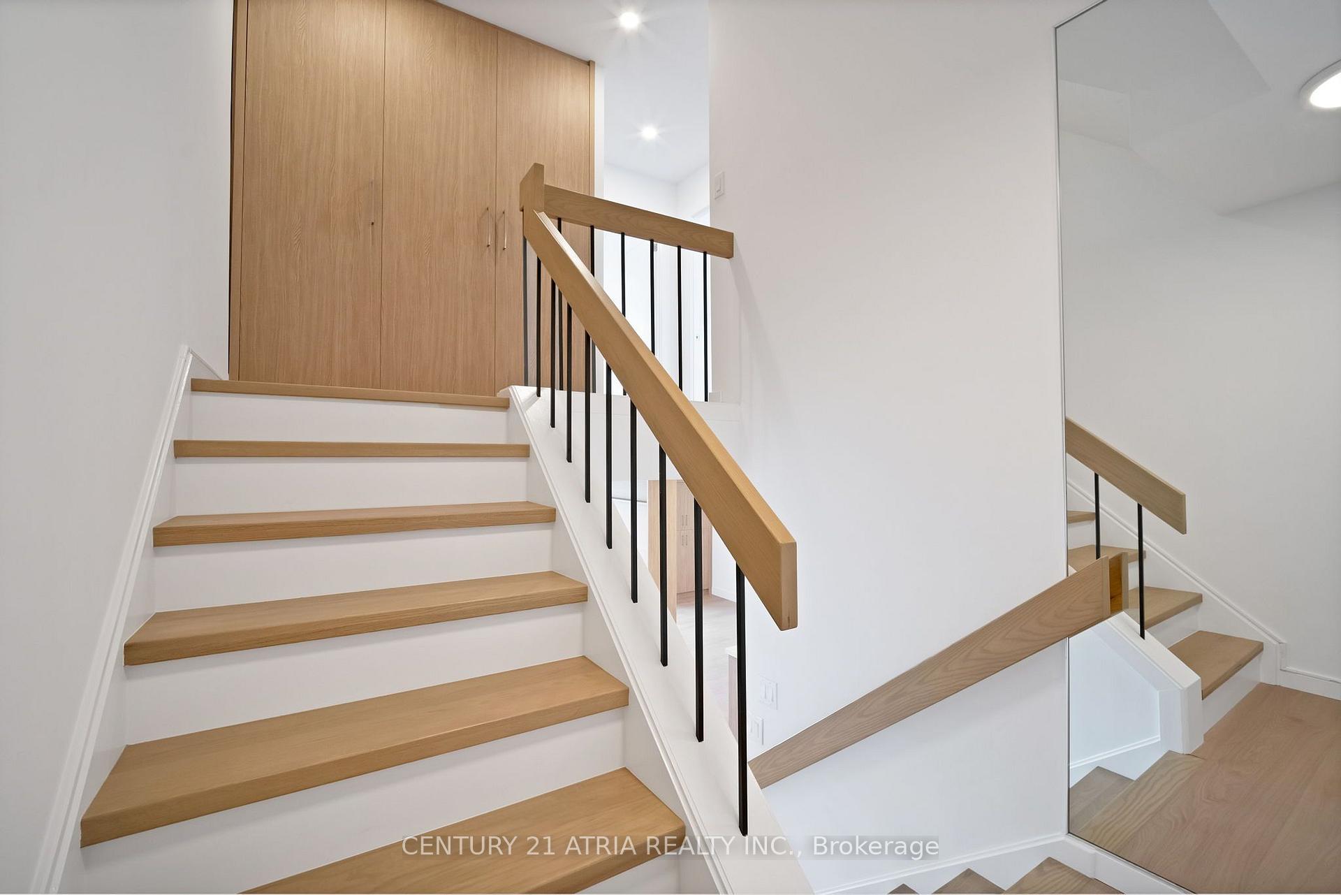 Photo 25 of Unit 1004, 33 Harbour Square, Toronto, Waterfront Communities — HOMEH