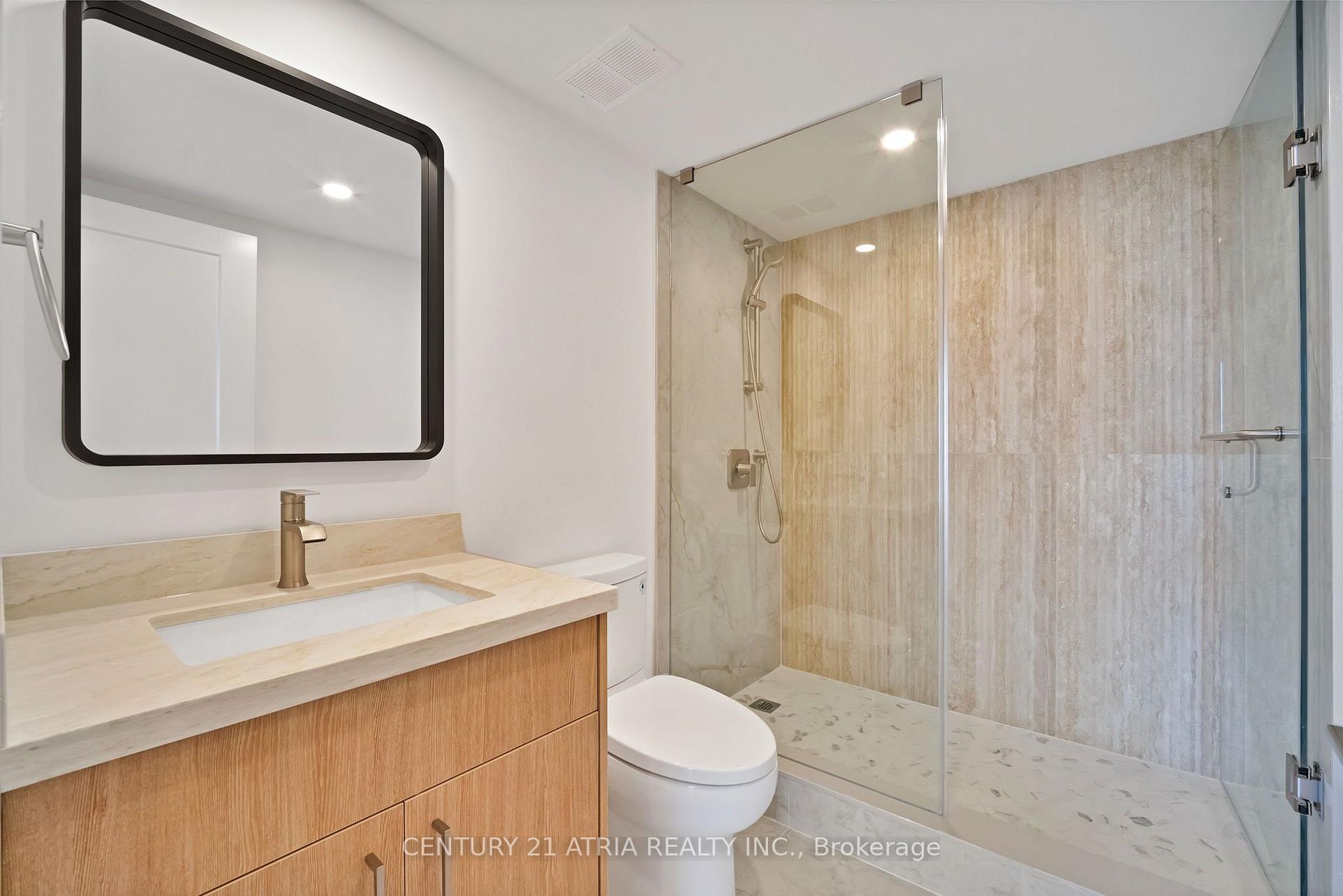 Photo 30 of Unit 1004, 33 Harbour Square, Toronto, Waterfront Communities — HOMEH