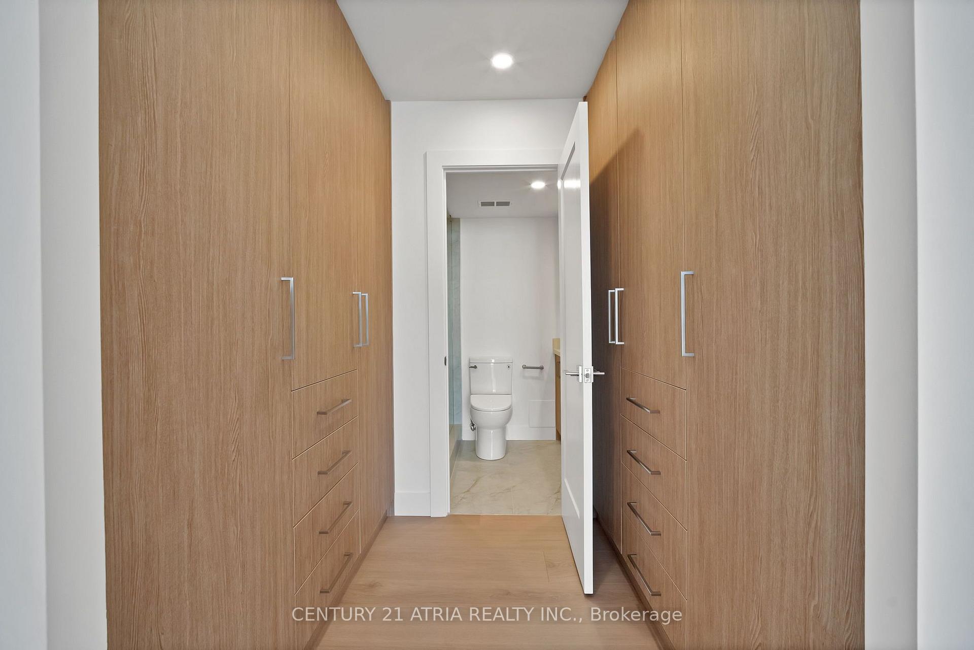 Photo 33 of Unit 1004, 33 Harbour Square, Toronto, Waterfront Communities — HOMEH