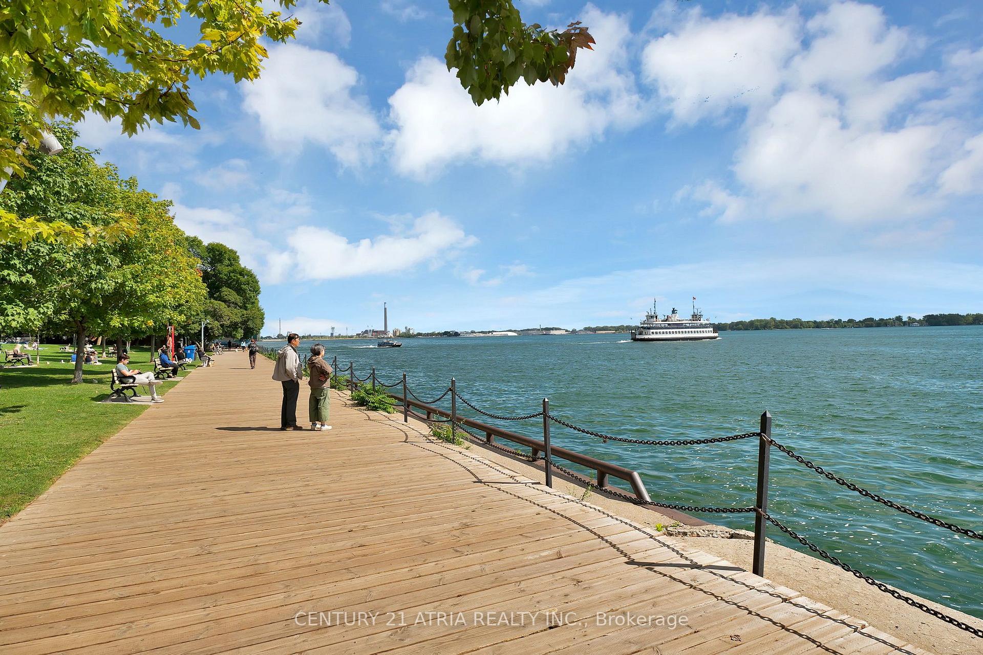 Photo 38 of Unit 1004, 33 Harbour Square, Toronto, Waterfront Communities — HOMEH