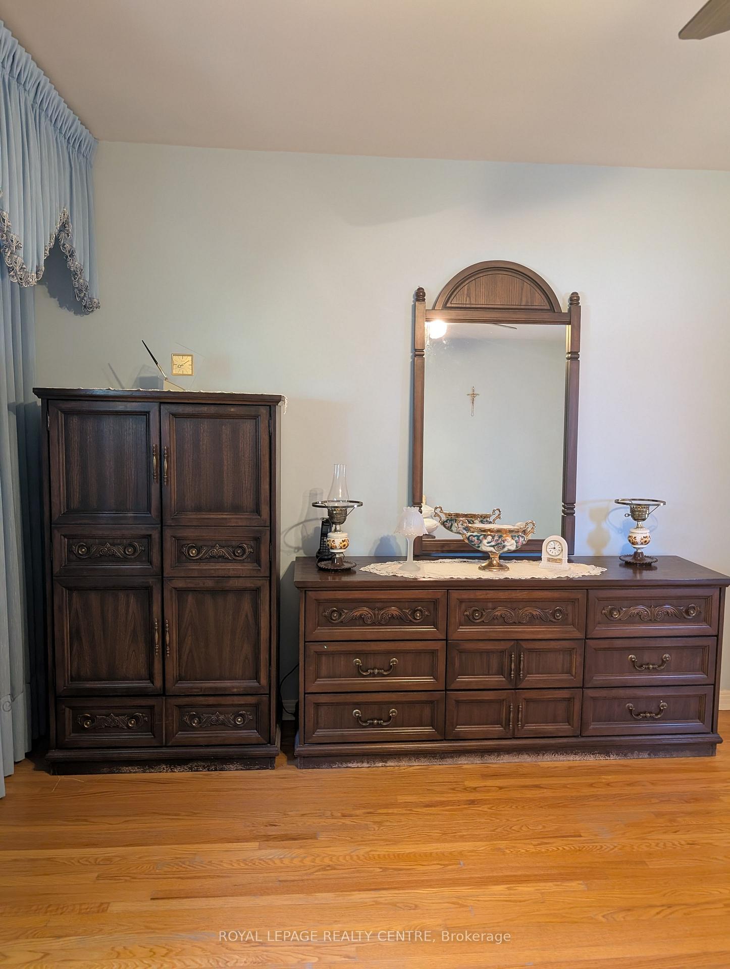 Photo 10 of 2560 Cynara Road, Mississauga, Cooksville — HOMEH