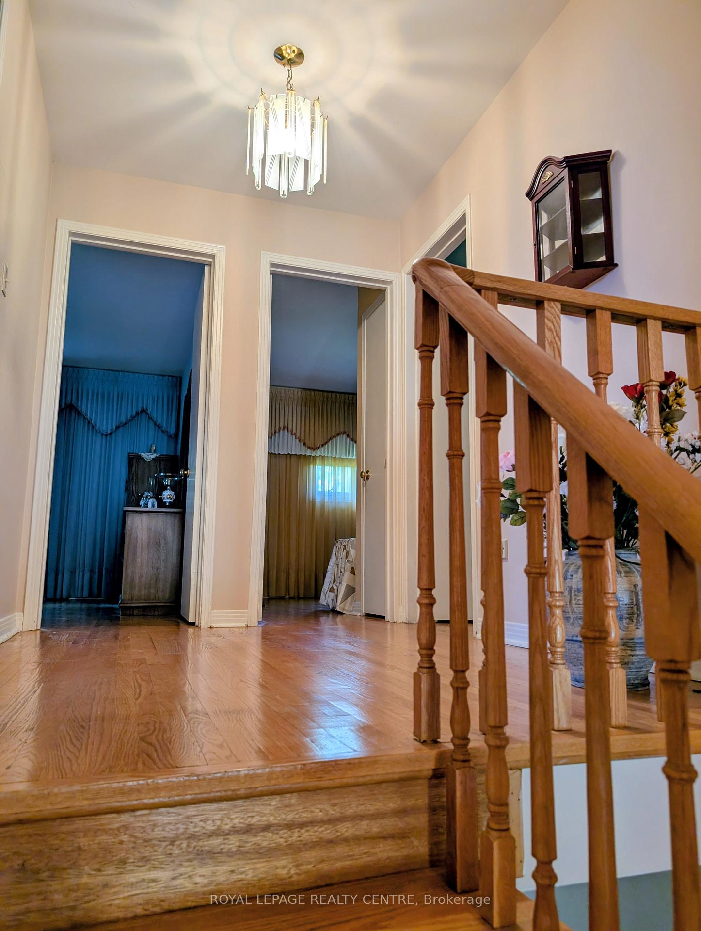 Photo 15 of 2560 Cynara Road, Mississauga, Cooksville — HOMEH