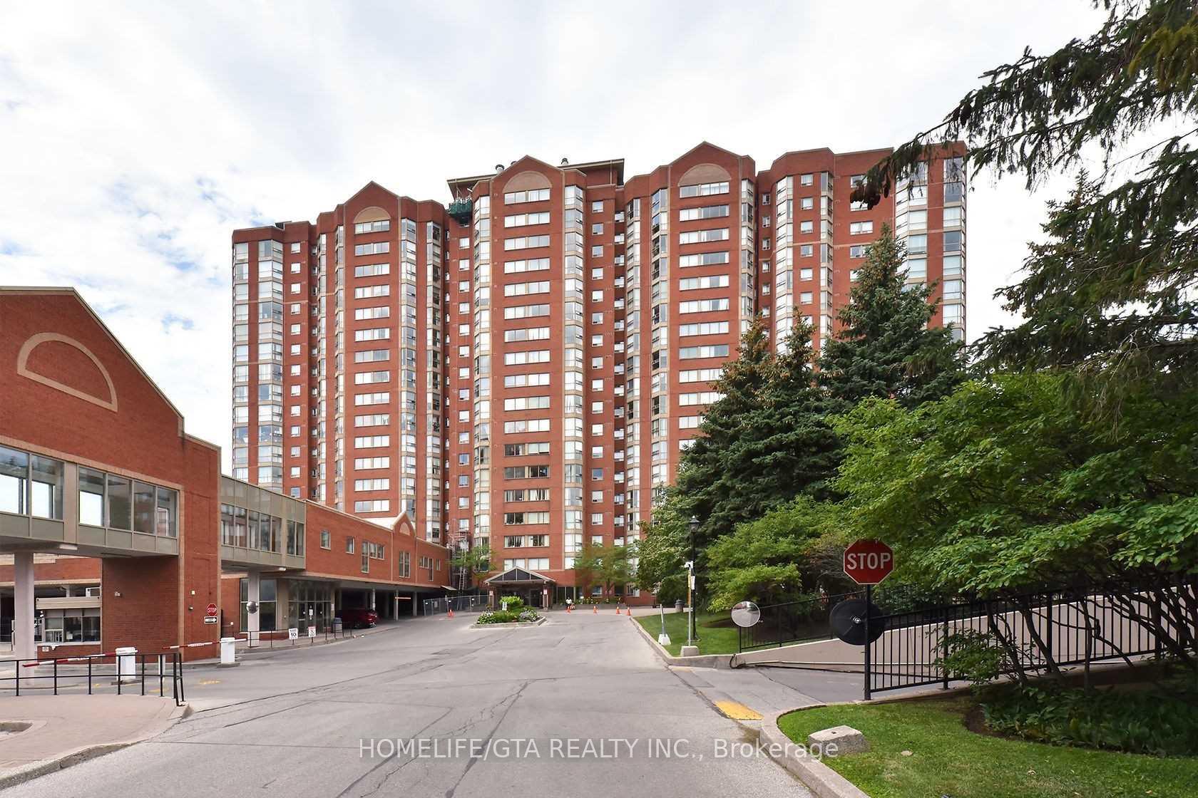 Front of Unit 1710, 2460 Eglinton Avenue E