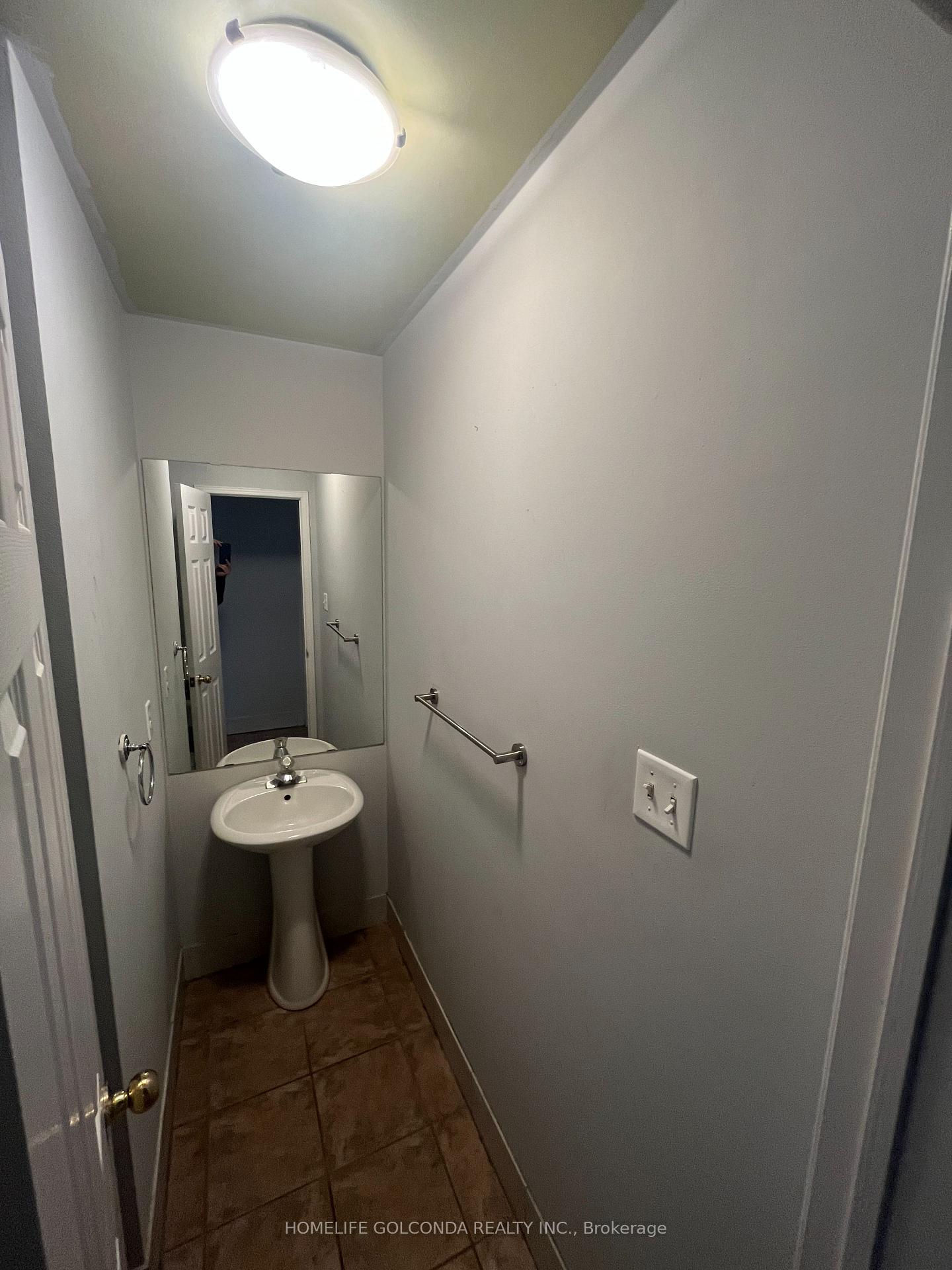 Photo 10 of Unit Upper, 59 Herrell Avenue, Barrie, Painswick North — HOMEH