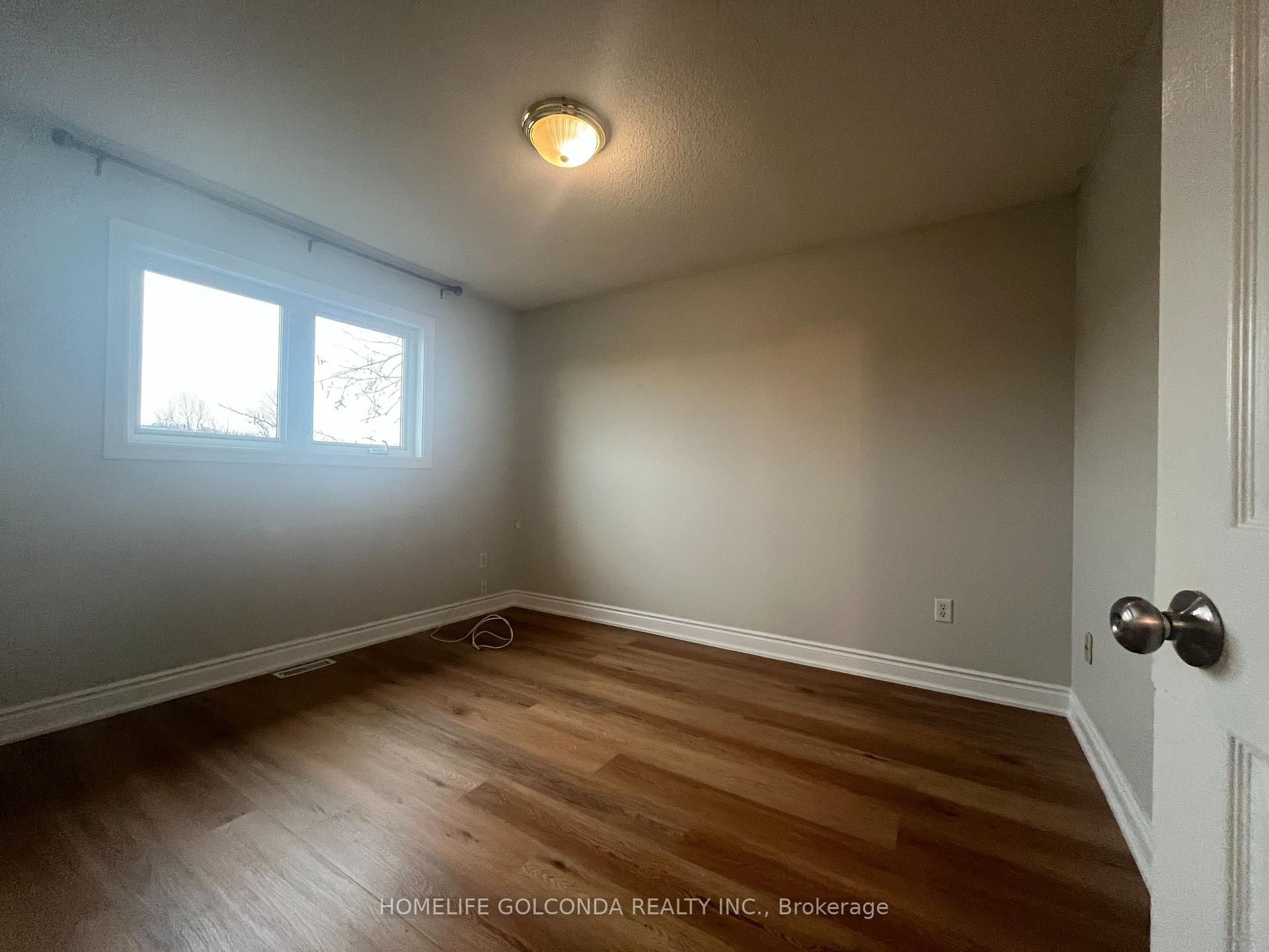 Photo 18 of Unit Upper, 59 Herrell Avenue, Barrie, Painswick North — HOMEH