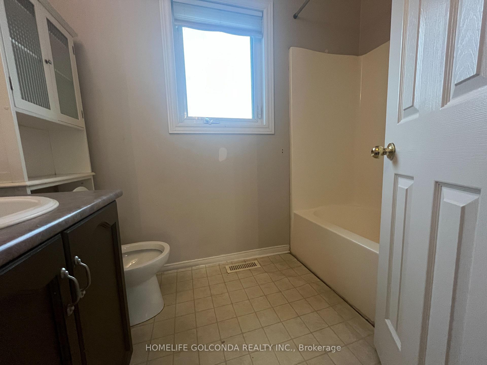 Photo 20 of Unit Upper, 59 Herrell Avenue, Barrie, Painswick North — HOMEH