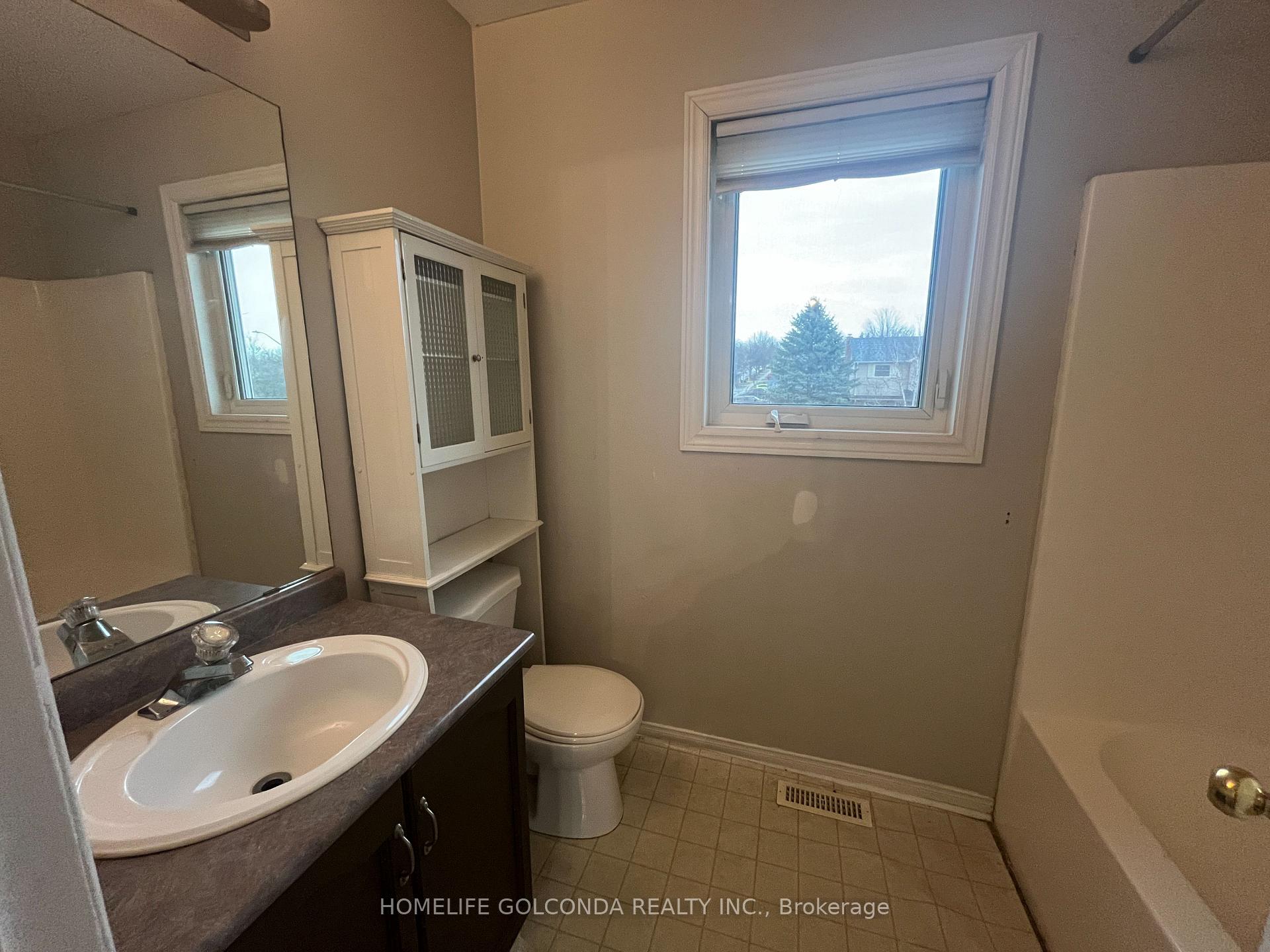 Photo 21 of Unit Upper, 59 Herrell Avenue, Barrie, Painswick North — HOMEH