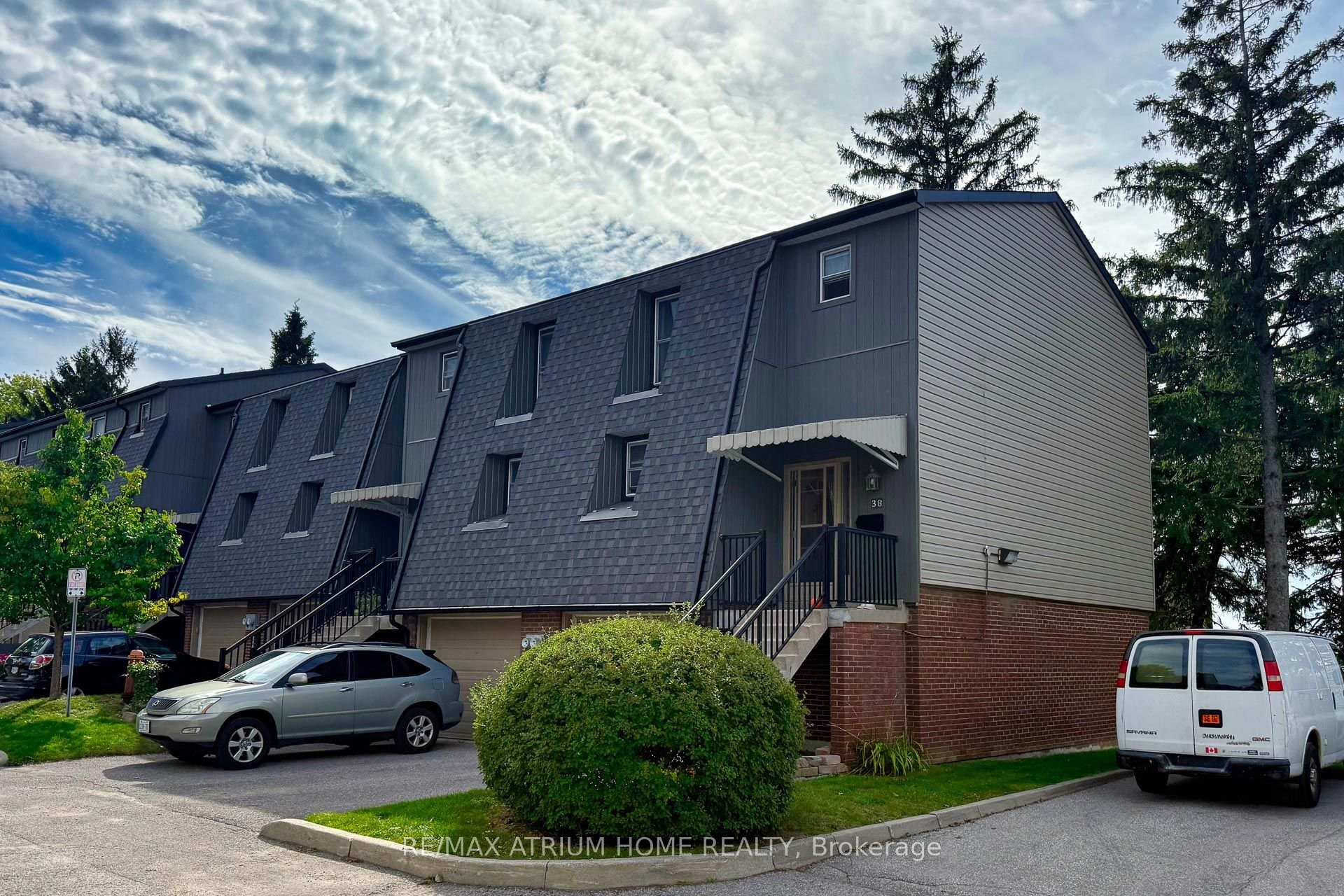 Photo 4 of 38 Purple Sageway, North York, Hillcrest Village — HOMEH